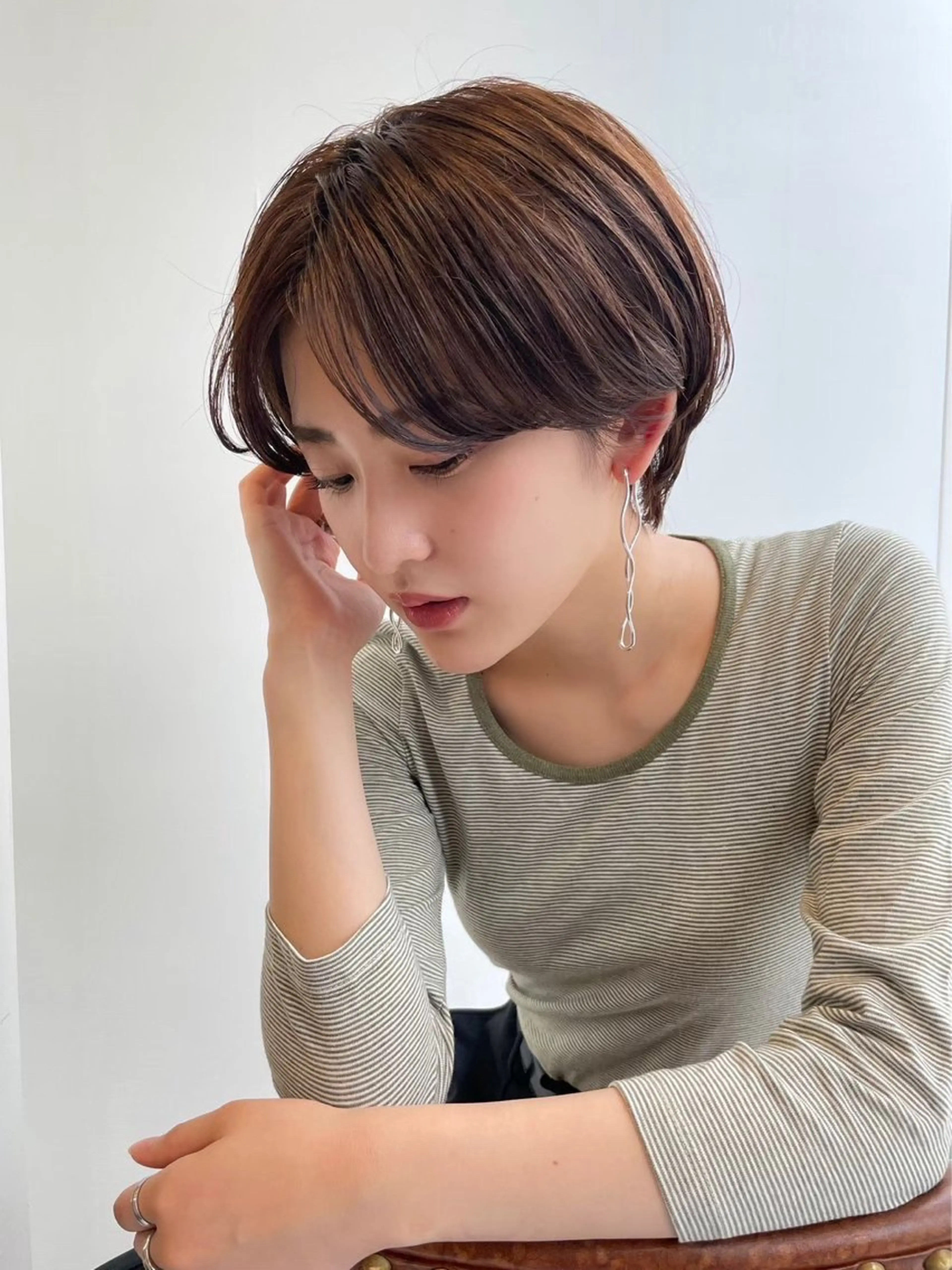 ショート 大島桃花 / 表参道 透明感カラーのヘアスタイル