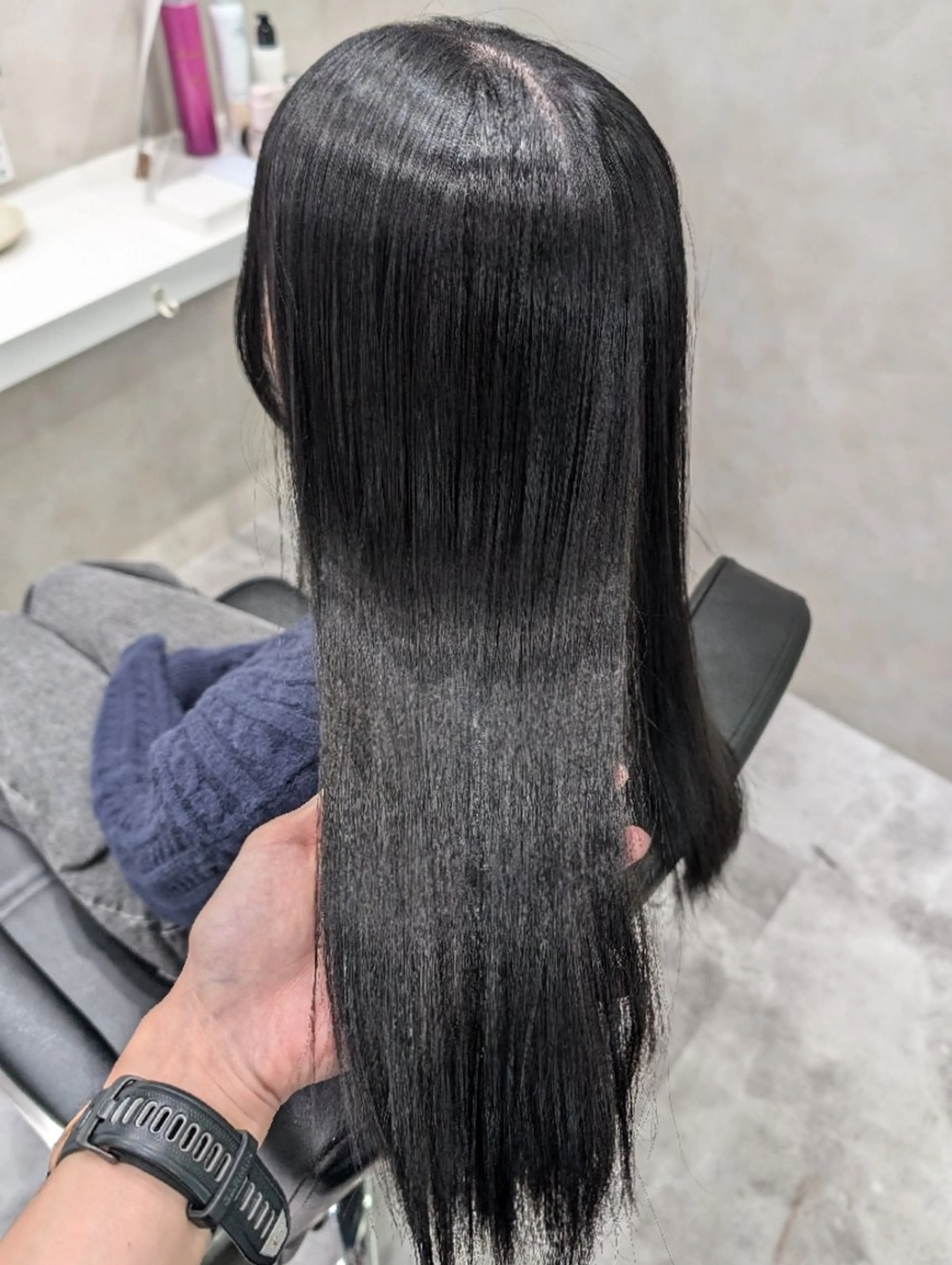 ロング 顔周りカット 髪質改善 レイヤーカット 縮毛矯正 カット 縮毛矯正 髪質改善/ 上村旺武のヘアスタイル