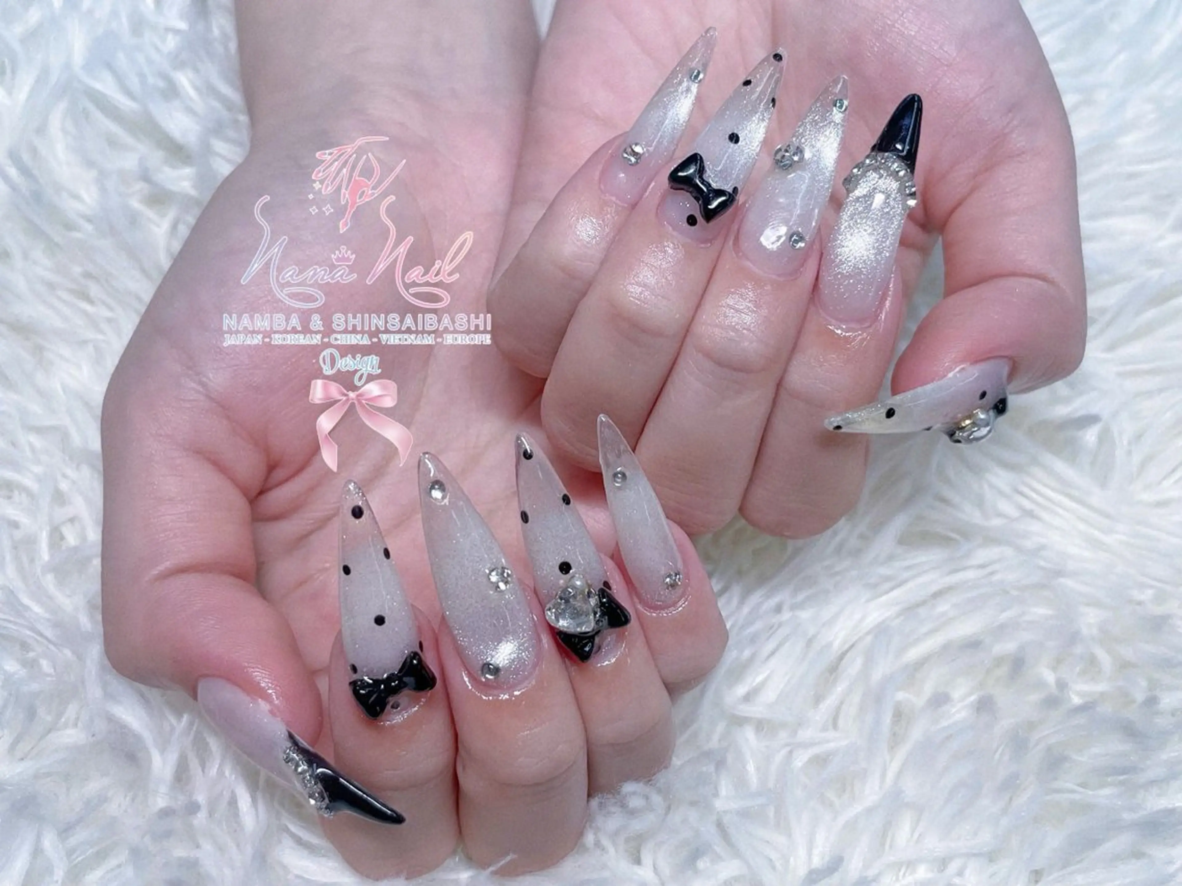 セミロング 韓国風ヘア クリスマス ハンドネイル Linanail Nambaのマツエク・マツパデザイン