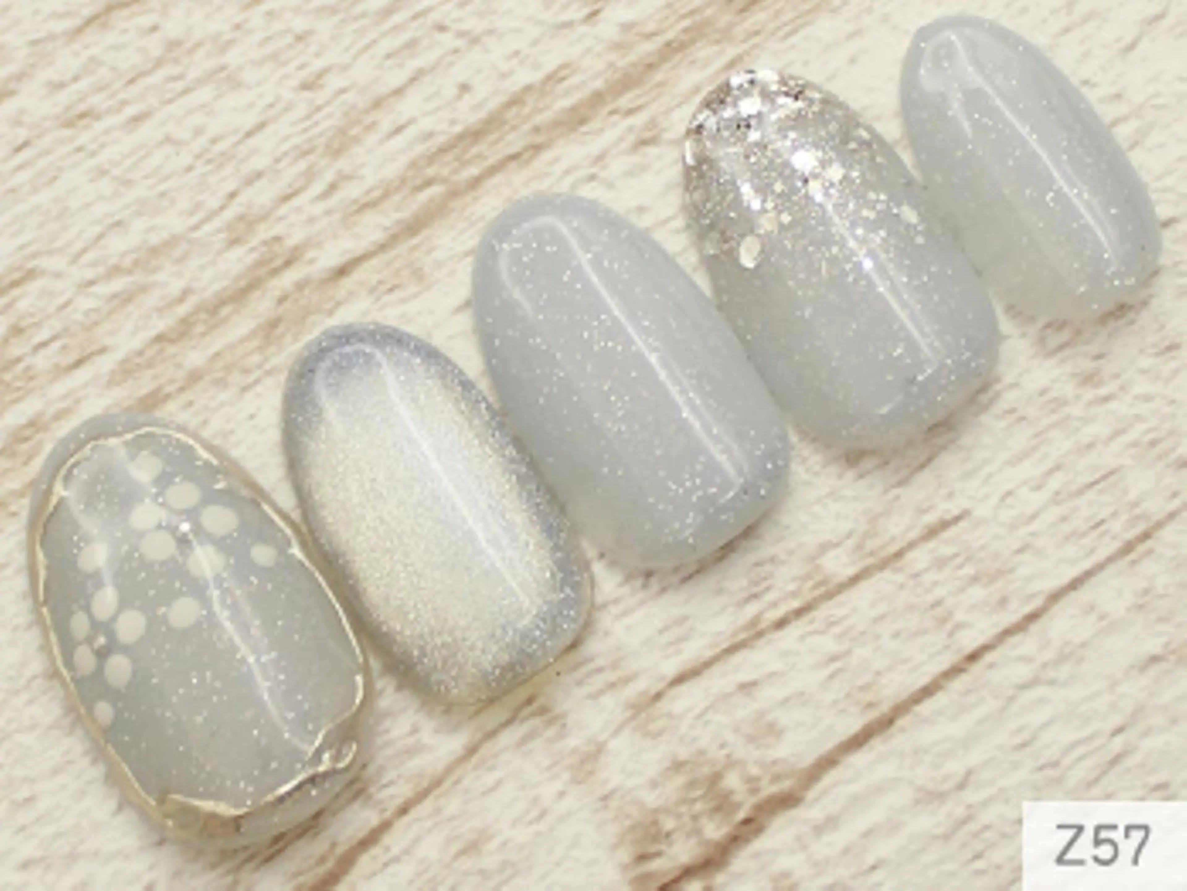 ネイル アートネイル ジェルネイル マグネットネイル 🤍 Jan🤍のネイルデザイン