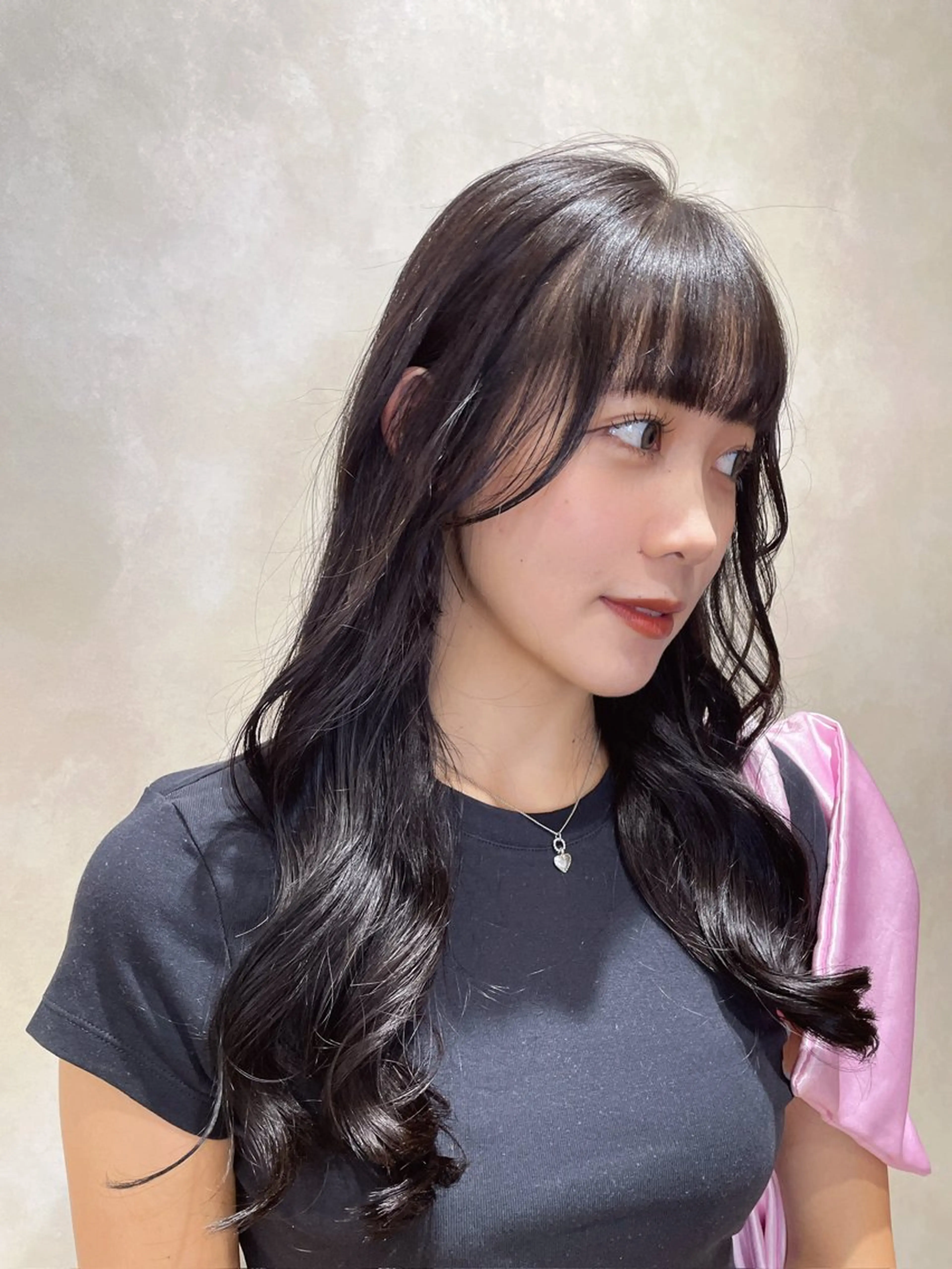 ロング カット ヘアカラー 石垣 凜のヘアスタイル