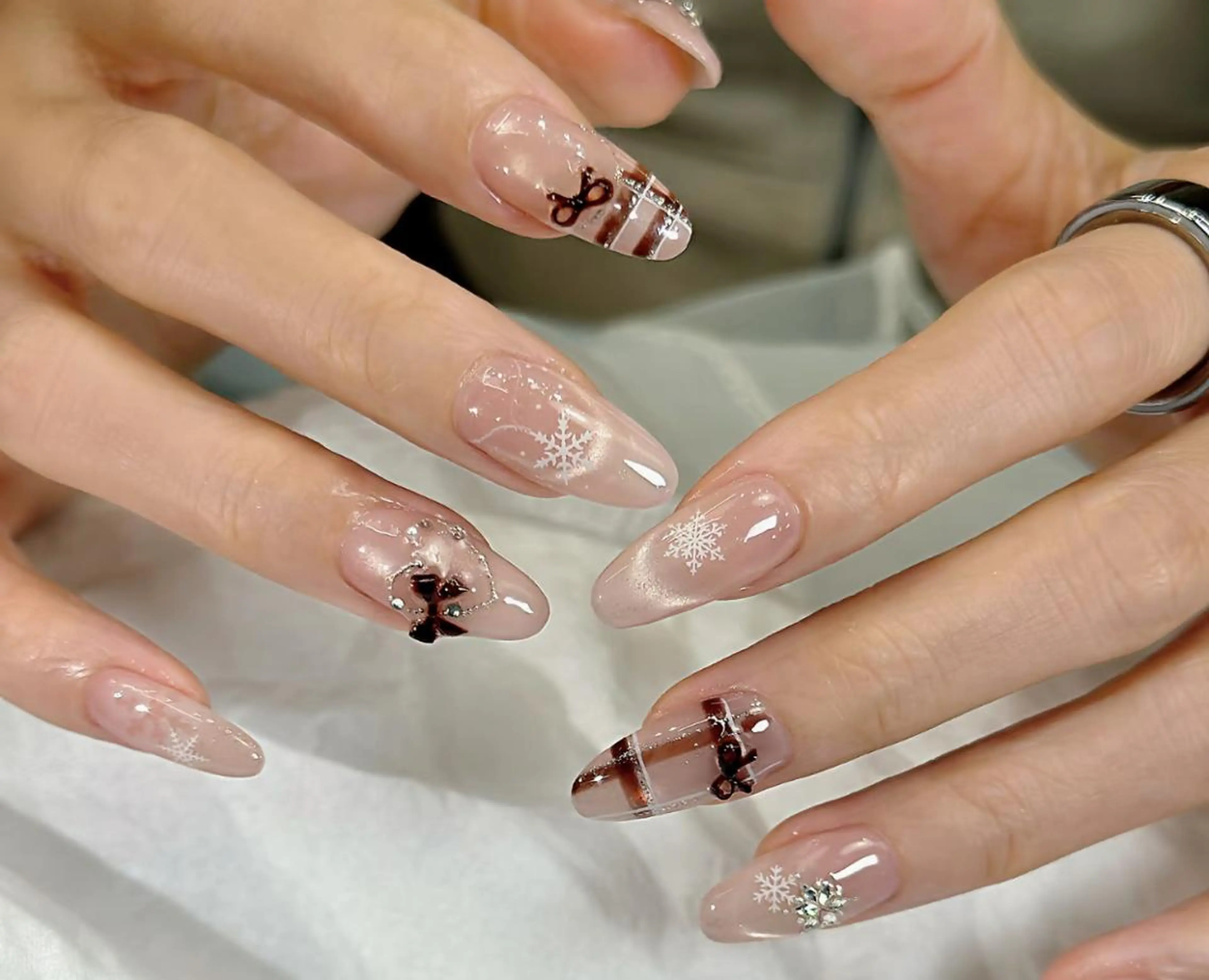 ネイル ハンドネイル 🎀 NaNa_nailのネイルデザイン