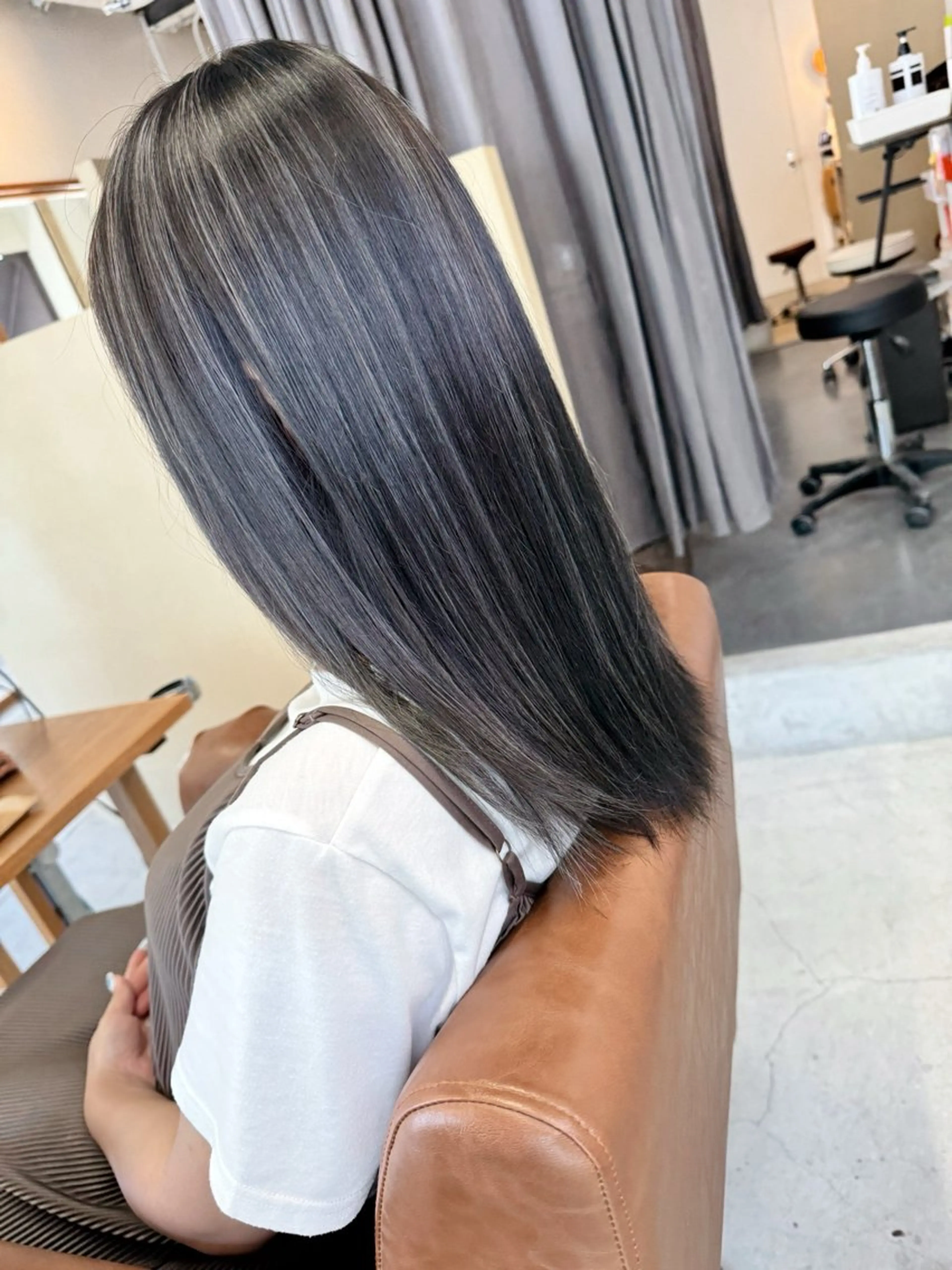 ミディアム 髪質改善美髪特化 ルイス奈良のヘアスタイル