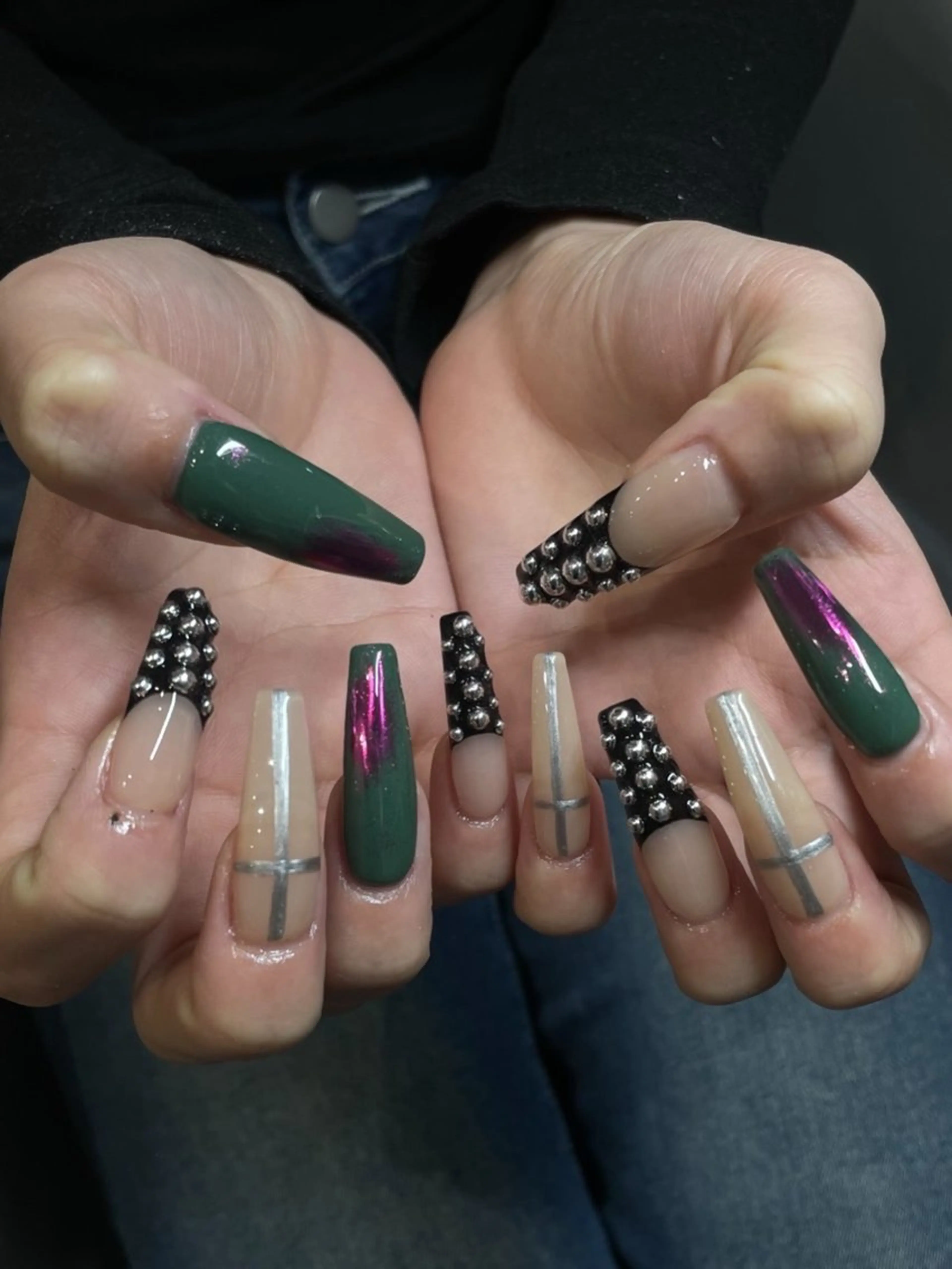 ネイル ハンドネイル IROHA NAIL Kurumi🪽🫧のネイルデザイン