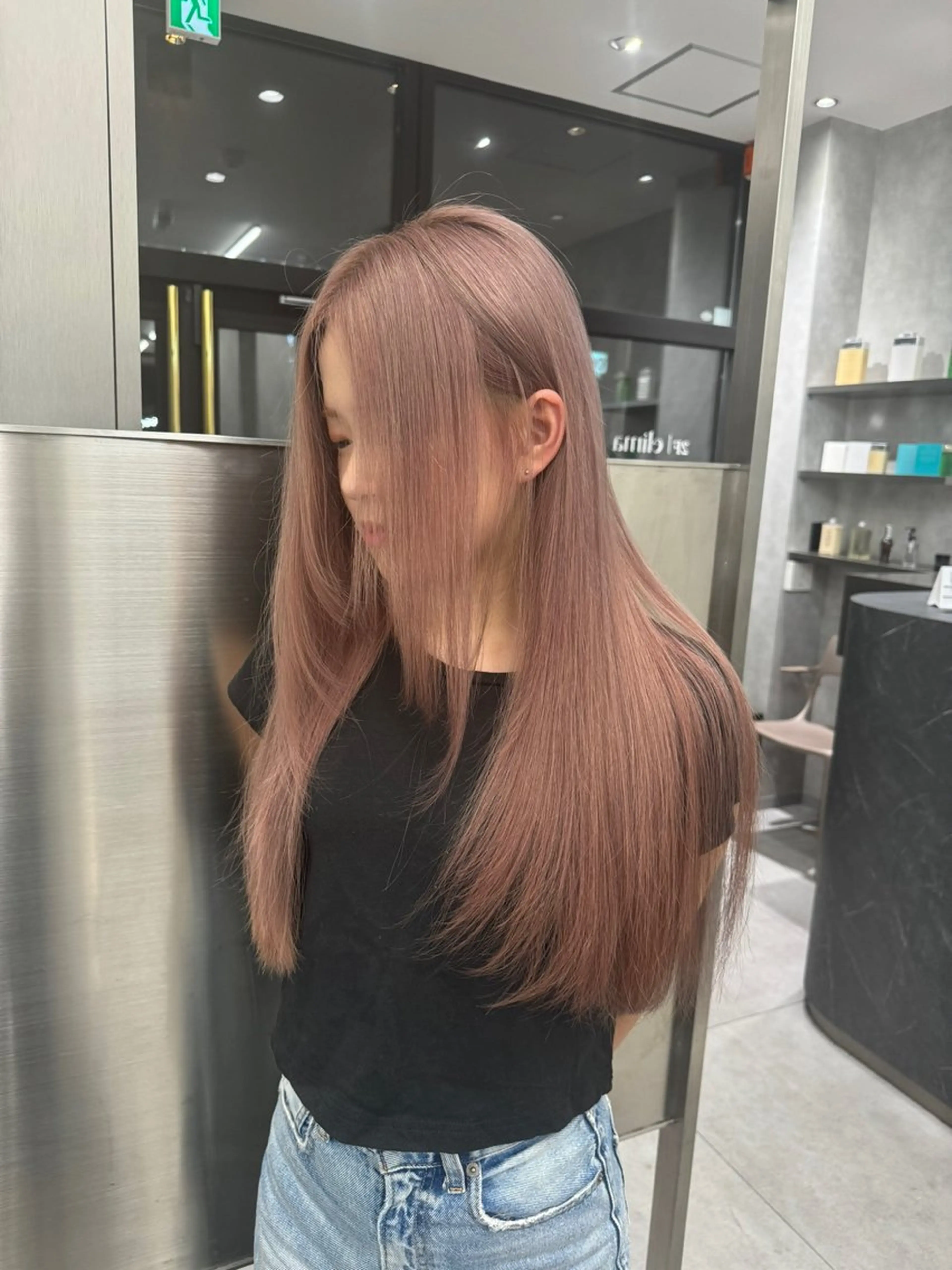 カラー ブリーチ ケアカラー 𝐥𝐚𝐲𝐞𝐫 韓⛓️ ブリーチのヘアスタイル