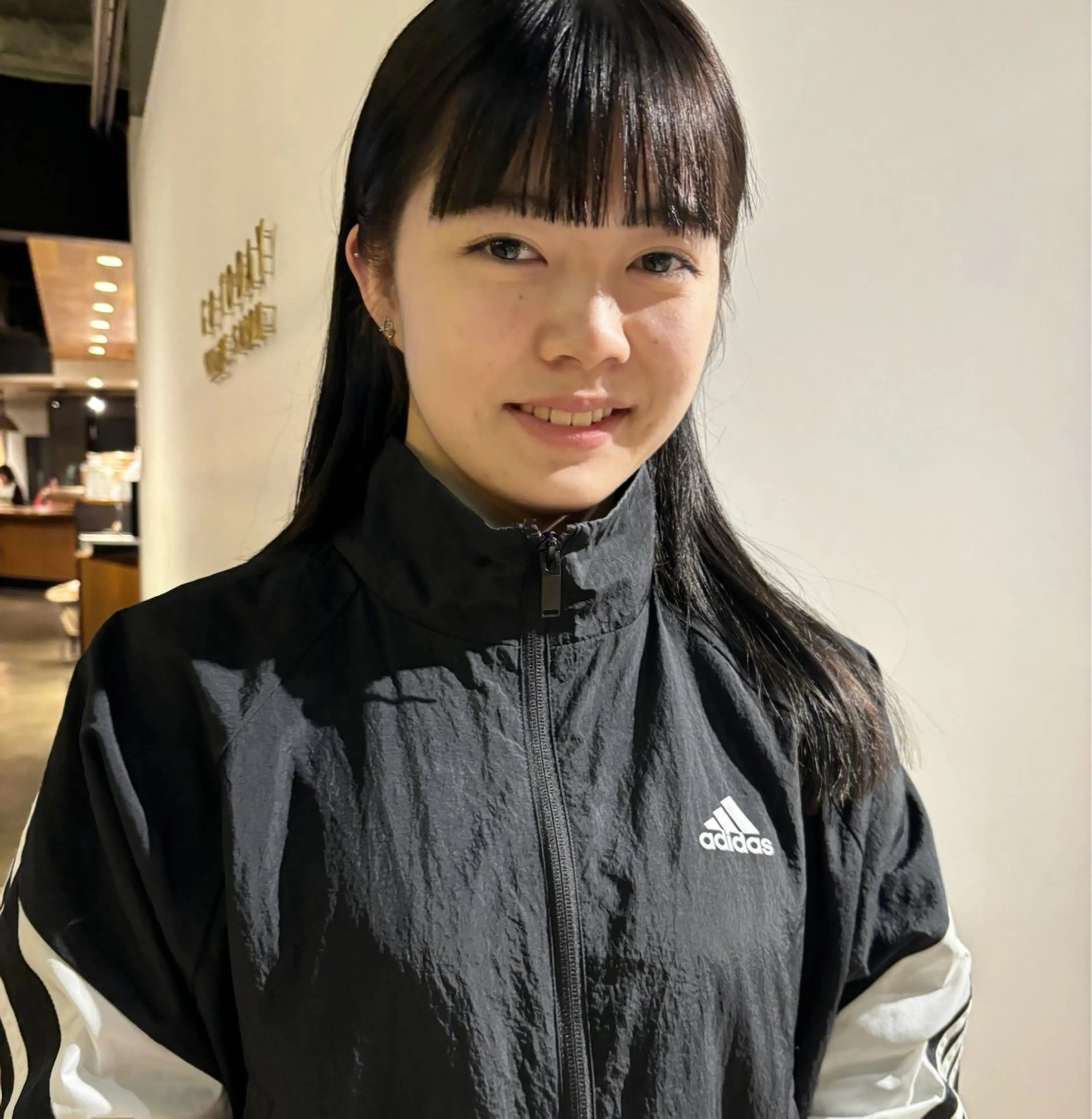 ロング カラー 黒髪 カット やまもと さえのヘアスタイル