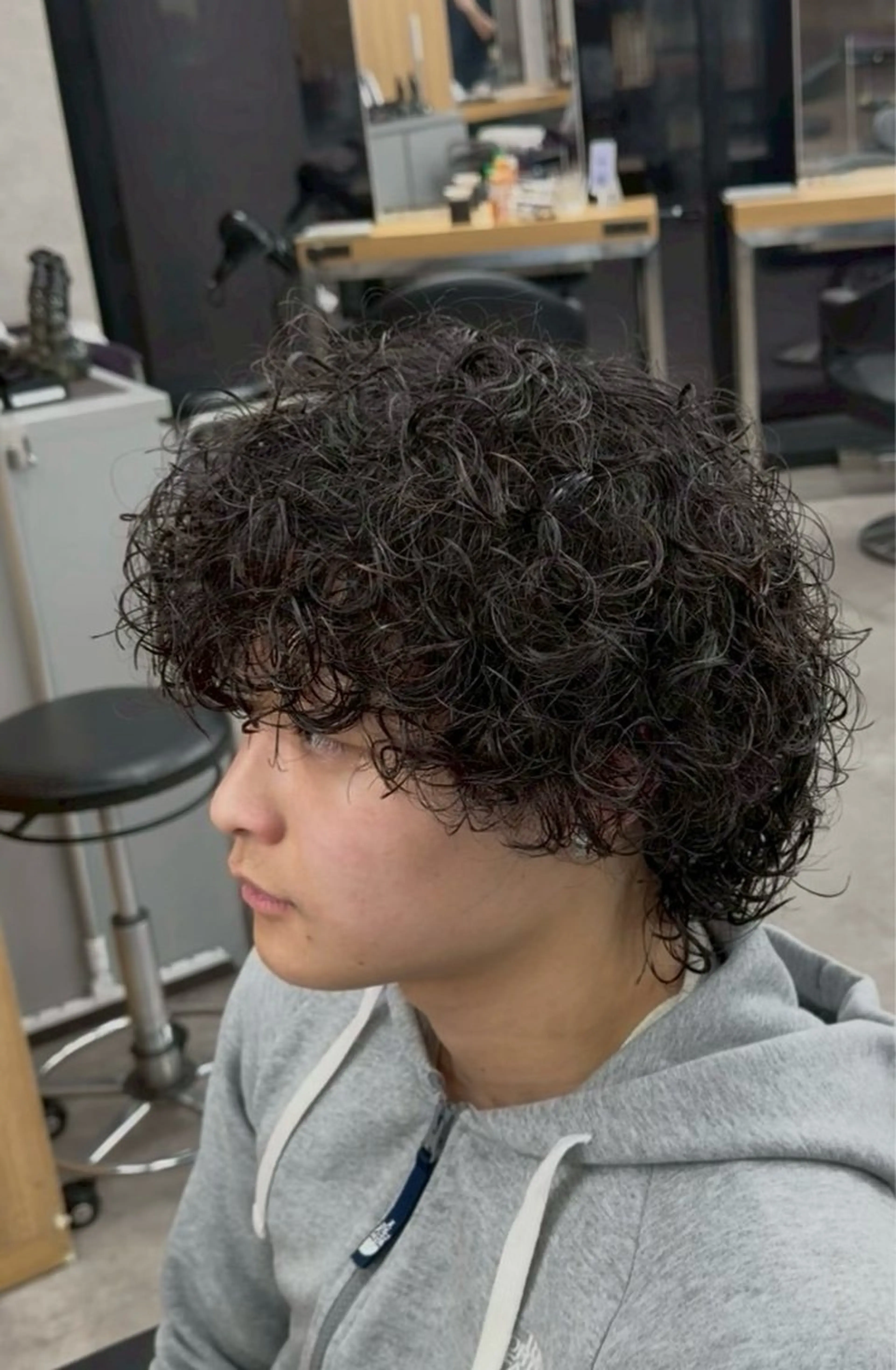 カラー ヘアカラー スパイキー/ロン毛/ フェザー/トムのヘアスタイル