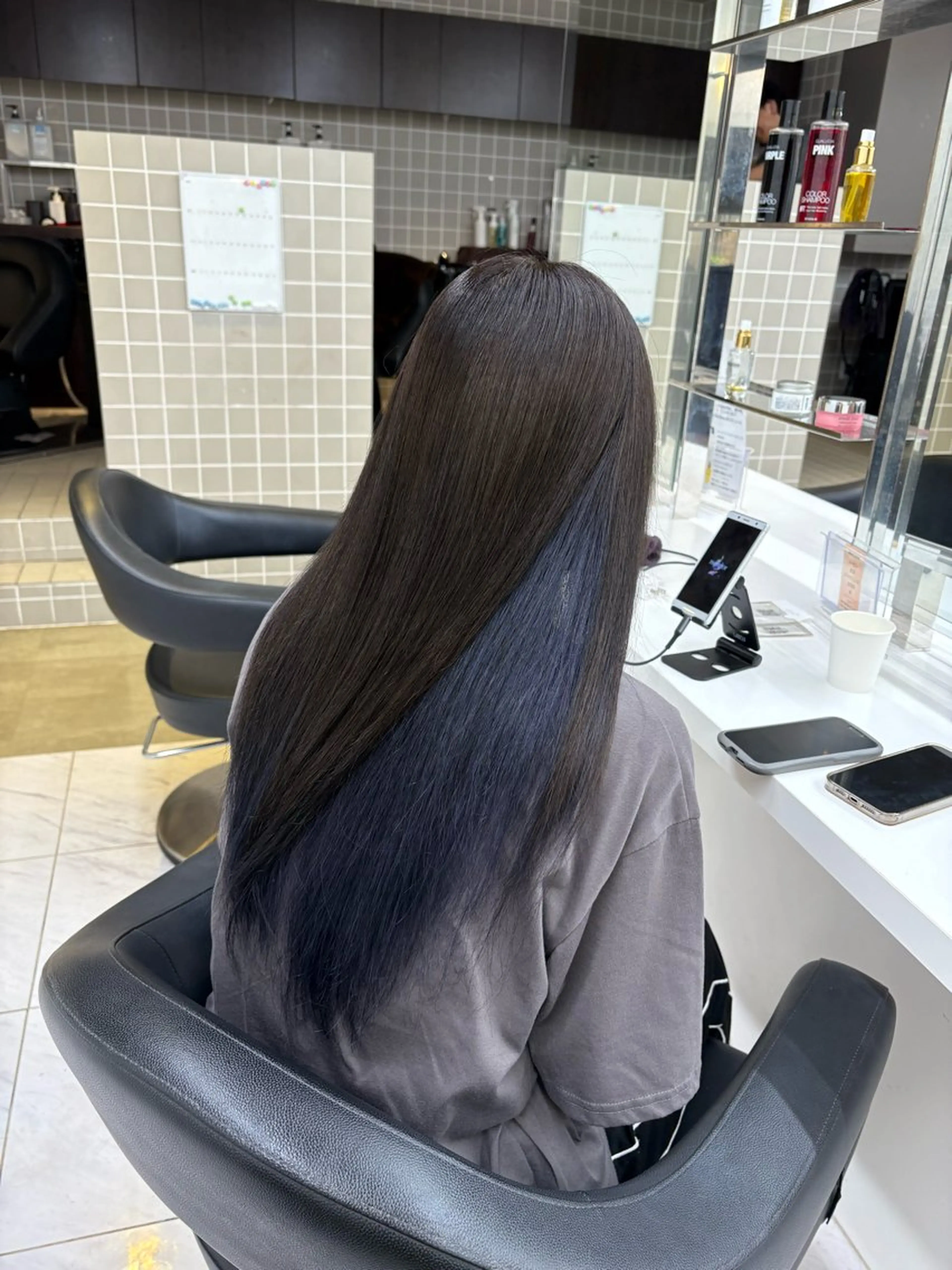 ロング ヘアカラー トリートメント ヘッドスパ ヘアセット 寒色＆ブリーチ特化 寒色MiOのヘアスタイル