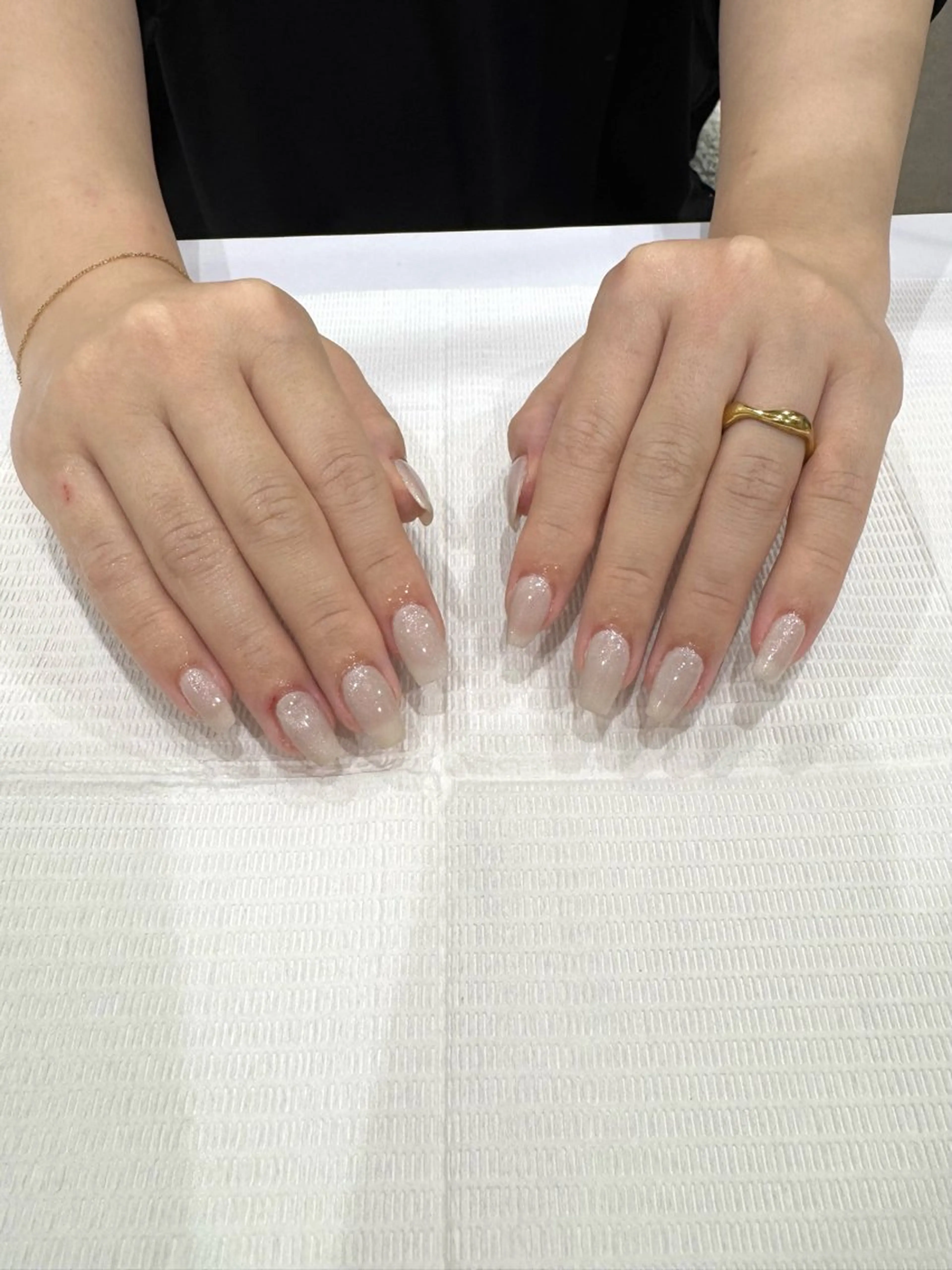 ネイル シルバー Cibelle 🤍村岡のネイルデザイン