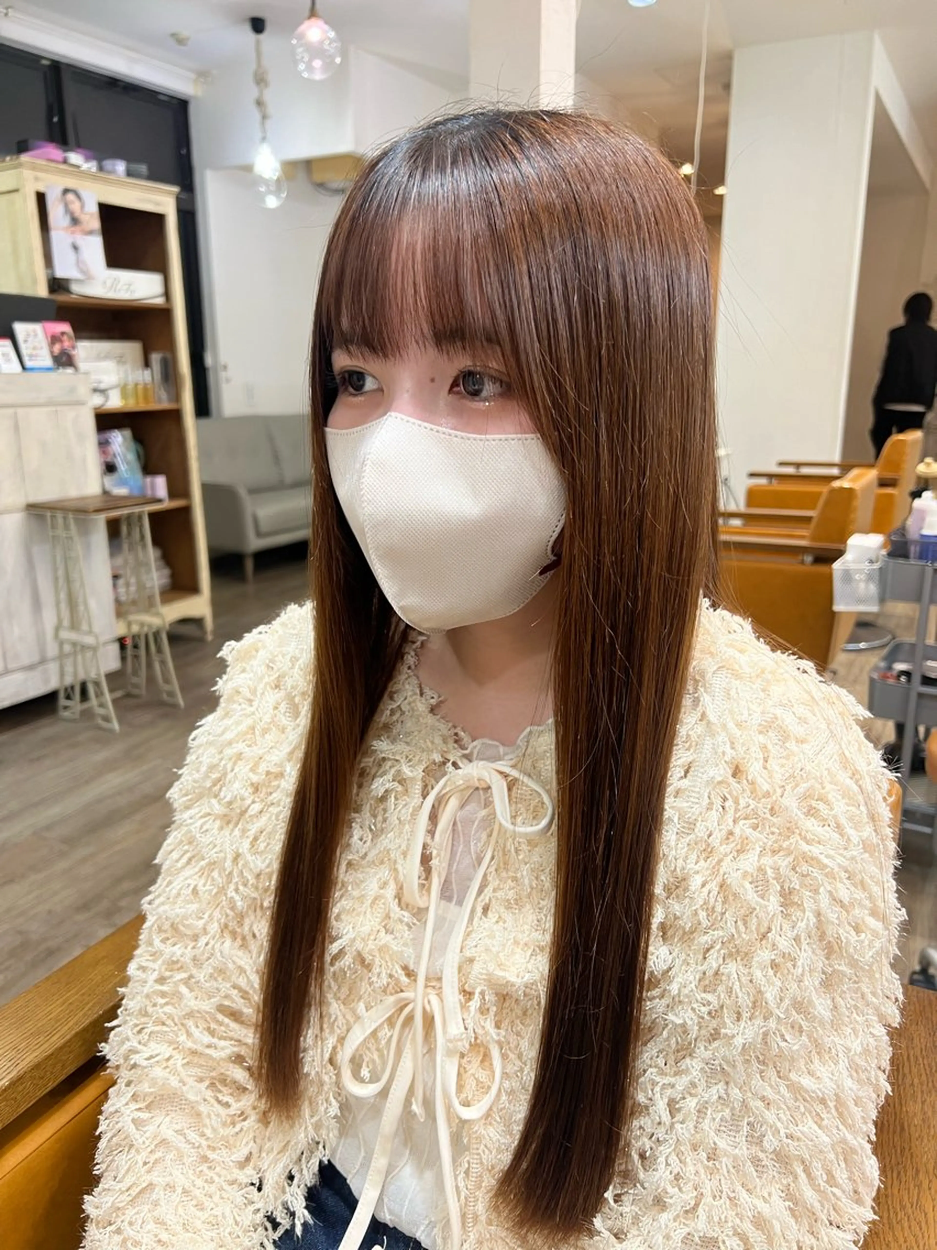 セミロング 顔周りカット 縮毛矯正 カット 縮毛矯正 ayaka‎/暖色/ レイヤーカット🩰のヘアスタイル