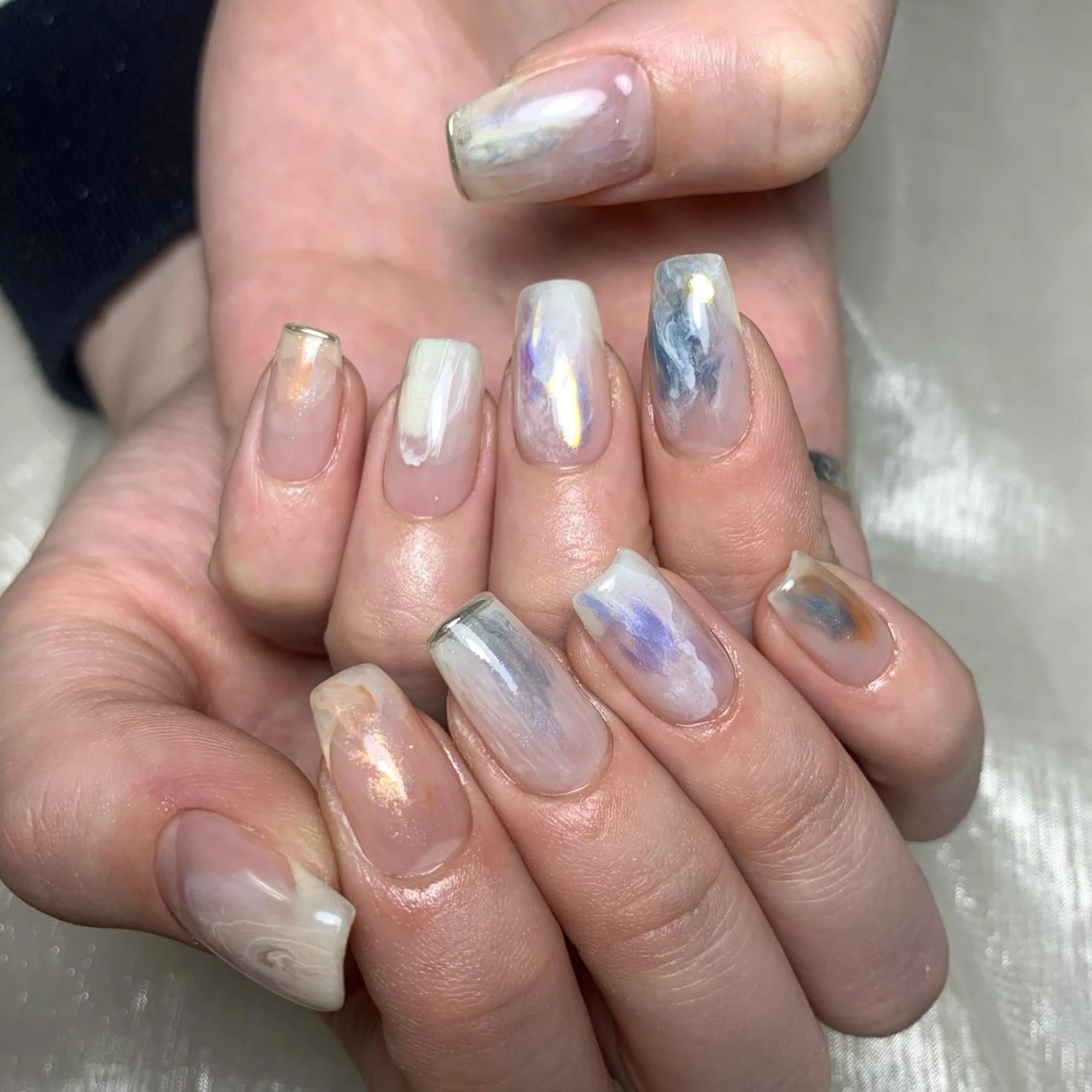 ネイル ハンドネイル 里見 麗のネイルデザイン