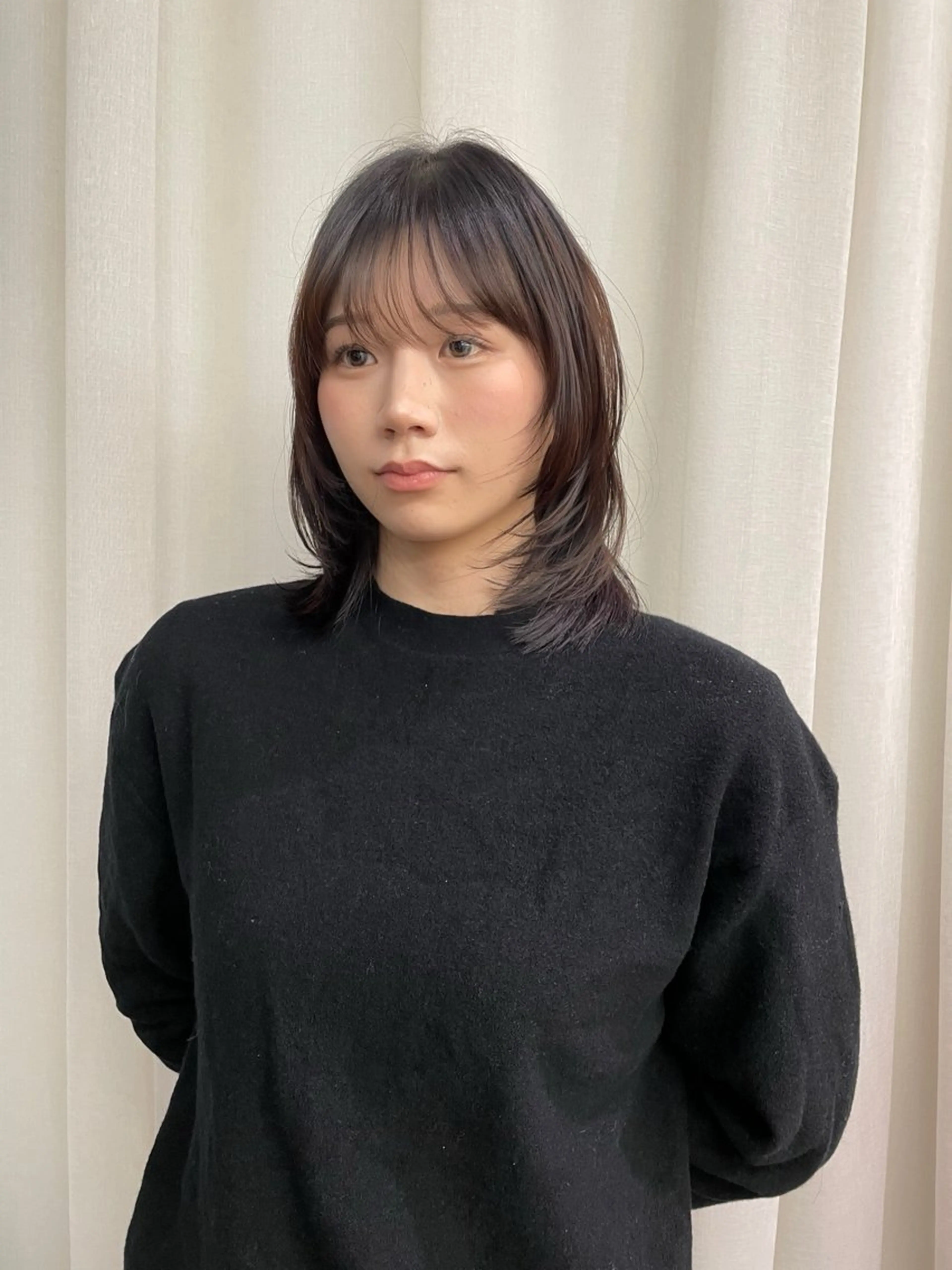 ミディアム カラー ミディアムレイヤー レイヤーカット カット ヘアカラー トリートメント レイヤーカット🎀 kanaのヘアスタイル