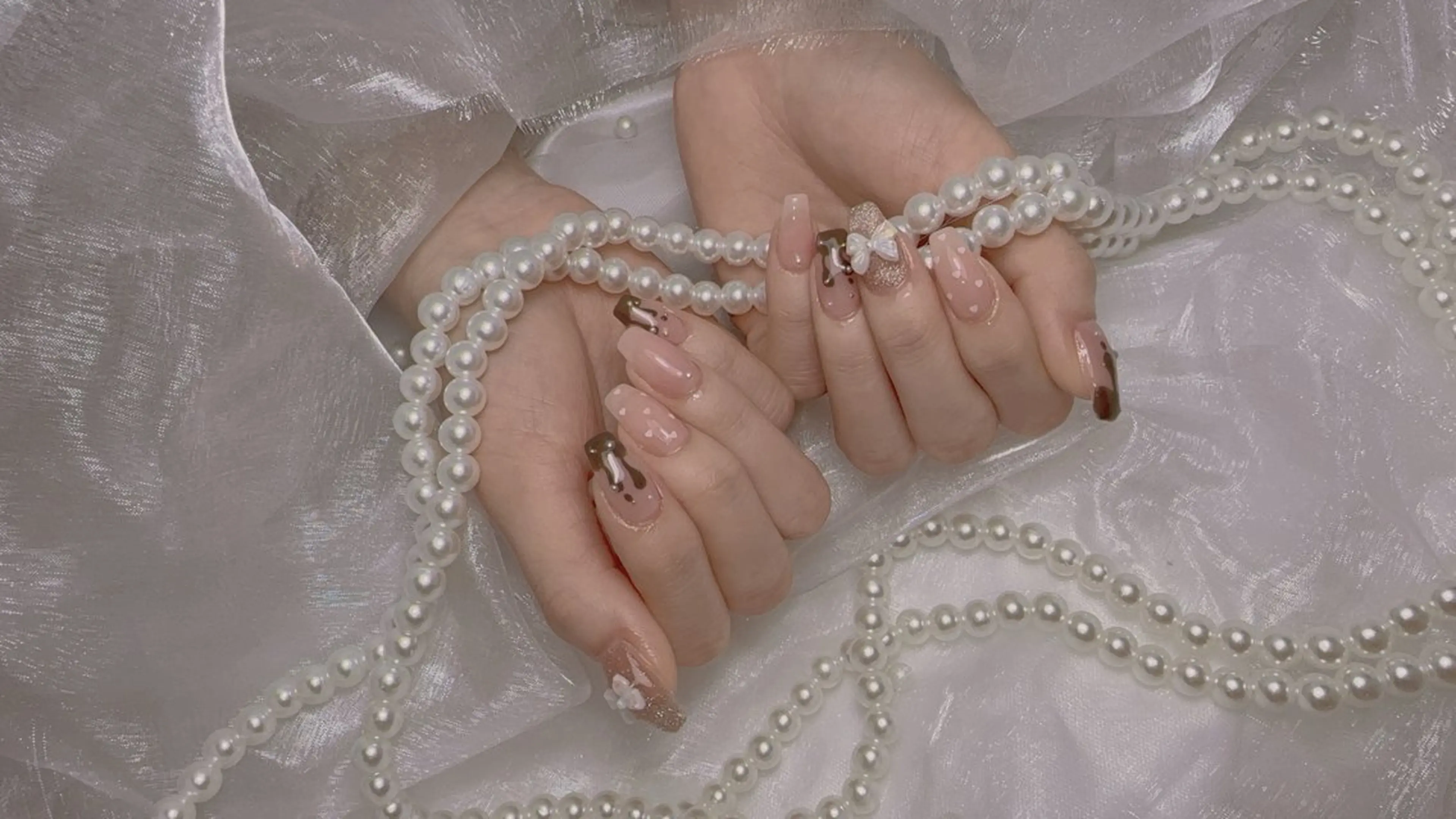 ネイル バレンタイン 【emu道頓堀】 HONOKAのネイルデザイン