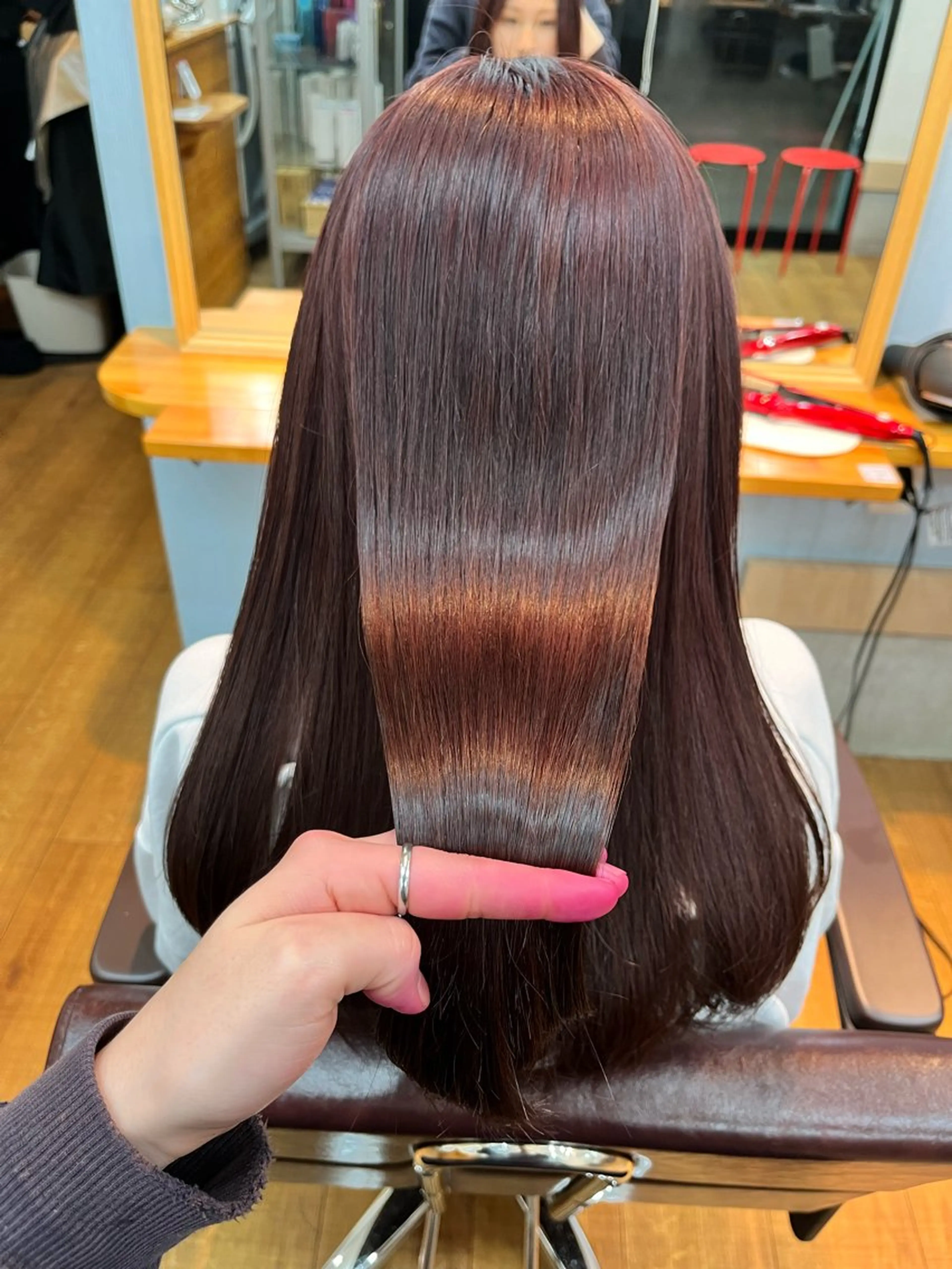 セミロング カラー ダブルカラー インナーカラー 髪質改善 ヘアカラー トリートメント ヘッドスパ 🫧ハイトーン/ ブリーチ🫧白石航汰のヘアスタイル