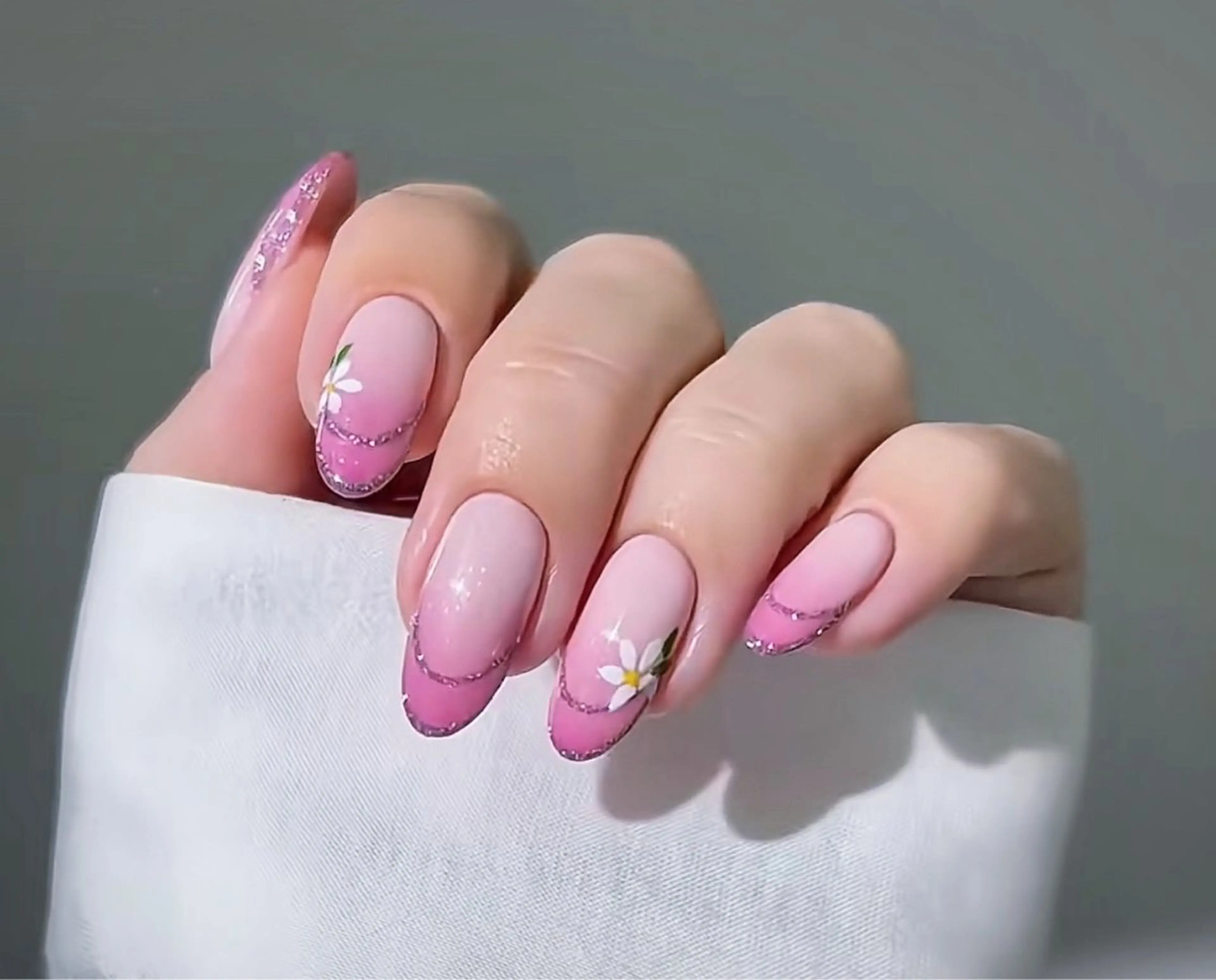 ネイル フレンチネイル 韓国ネイル ニュアンスネイル スカルプネイル 春ネイル 恵比寿 The Nailのネイルデザイン