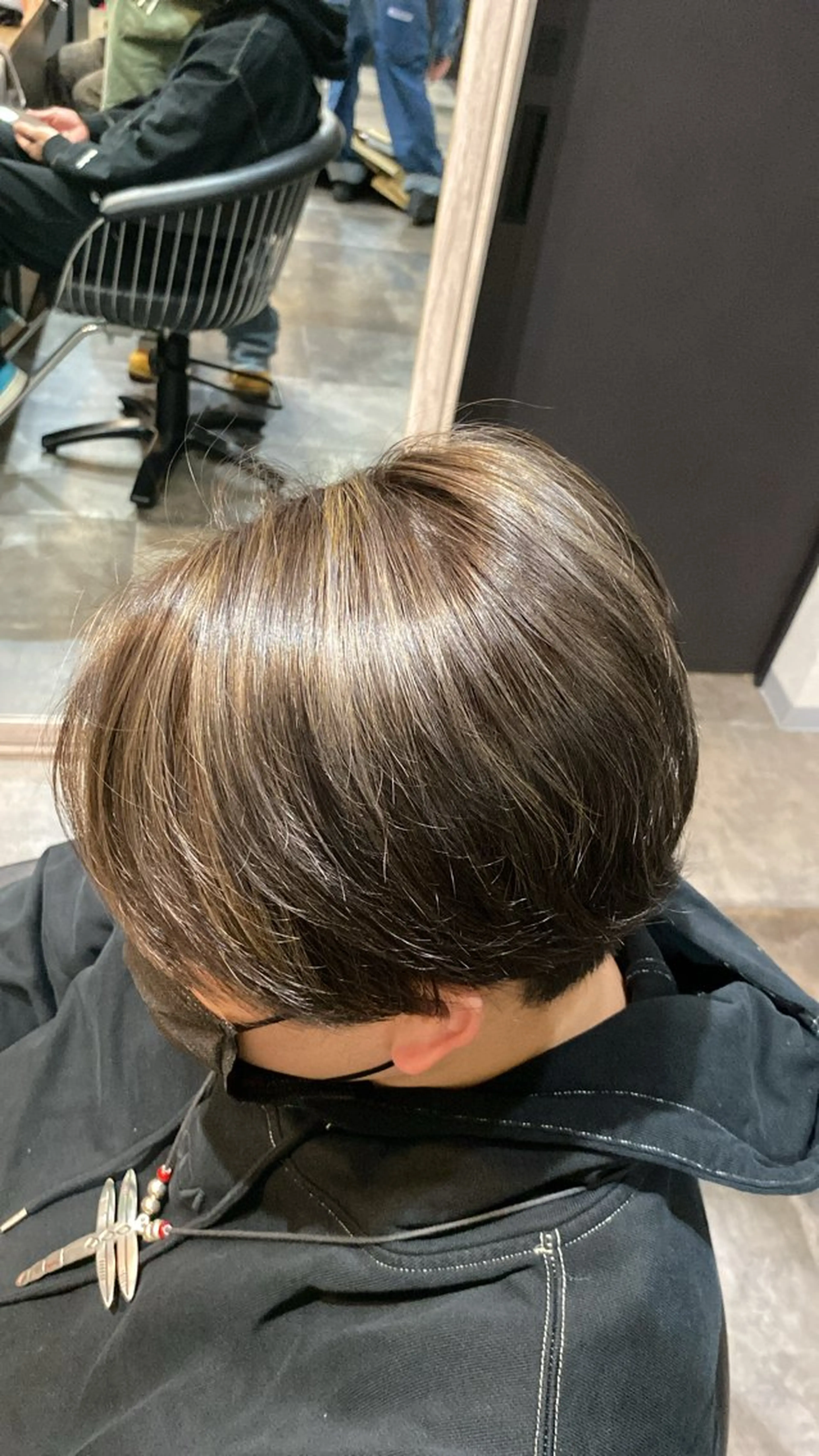 メンズ ヘアカラー わたぬき りるのヘアスタイル