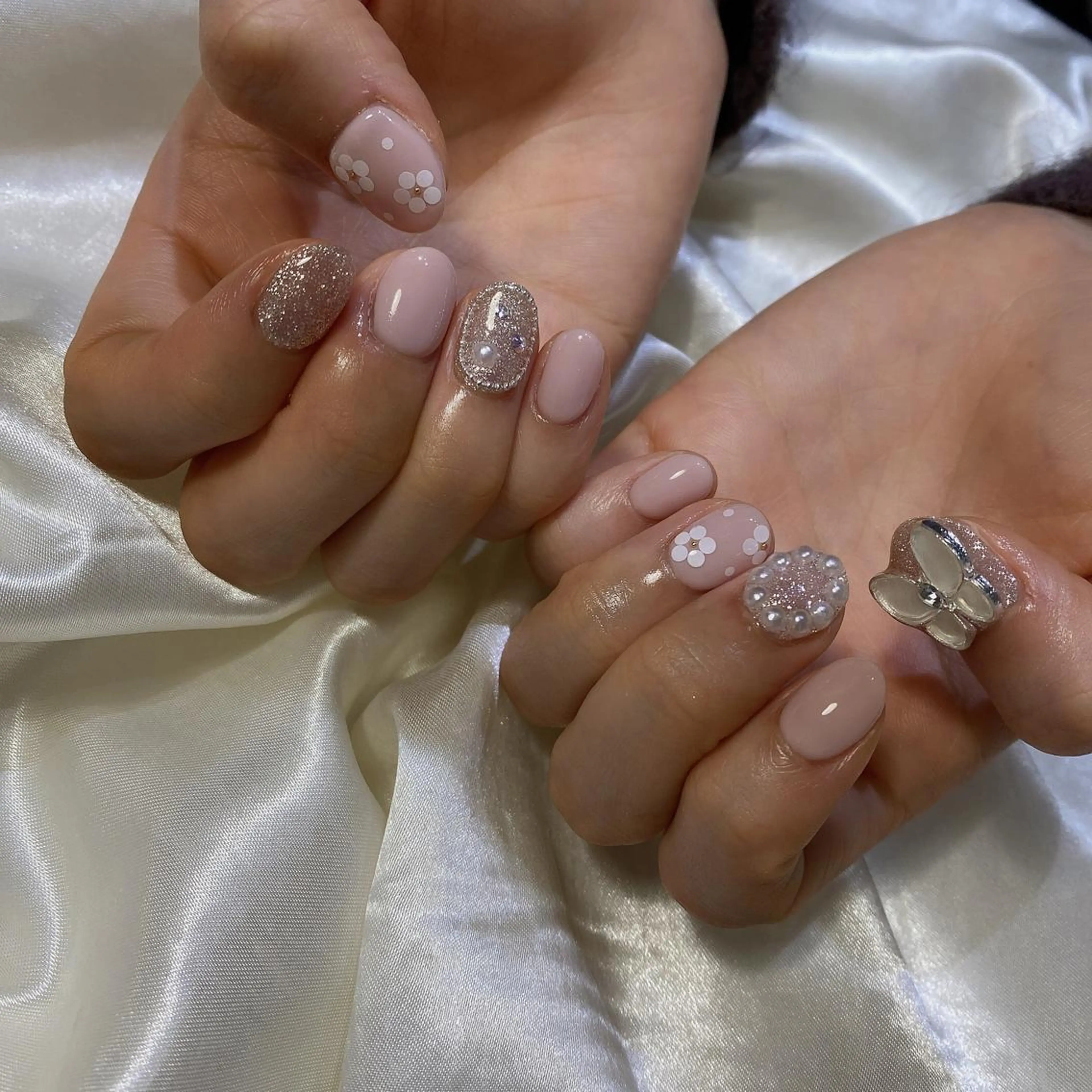 ネイル ハンドネイル 西岡 杏のネイルデザイン