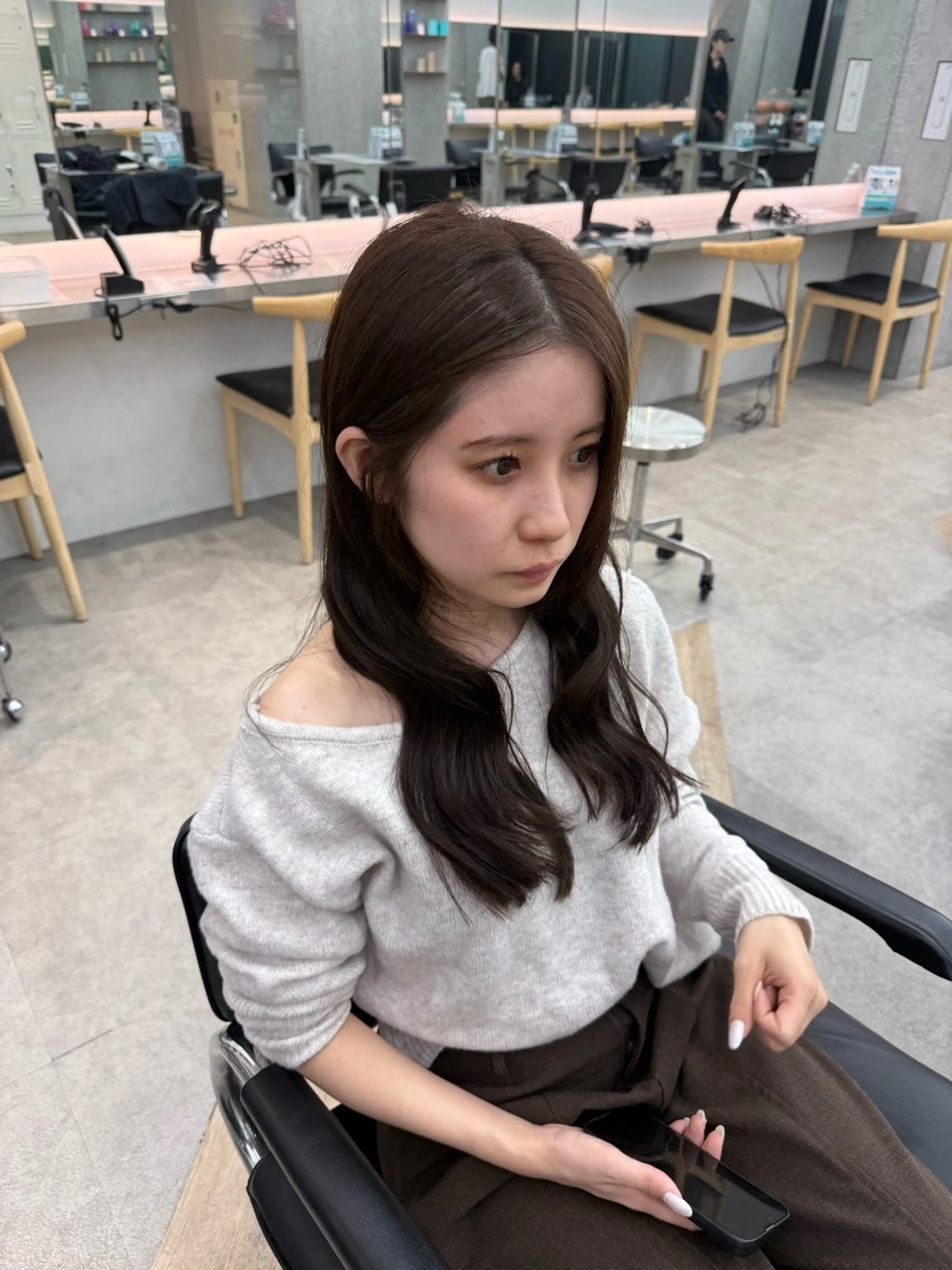 セミロング カラー ブラウンカラー 栄💗レイヤーカット ｜パーマ｜haruのヘアスタイル