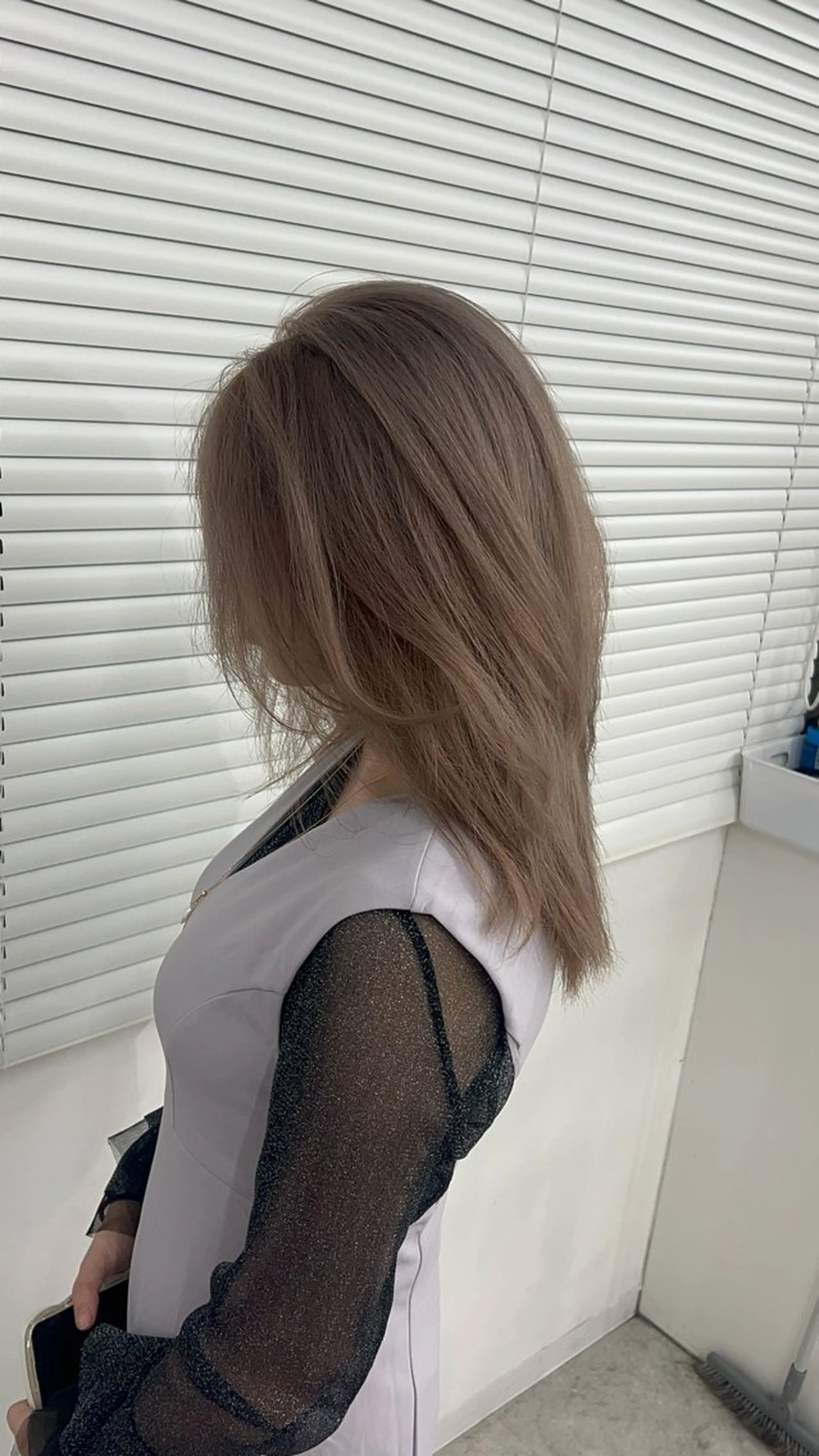 ロング カラー ヘアカラー 履歴修正屋さん／ ブロンド／ホワイトのヘアスタイル