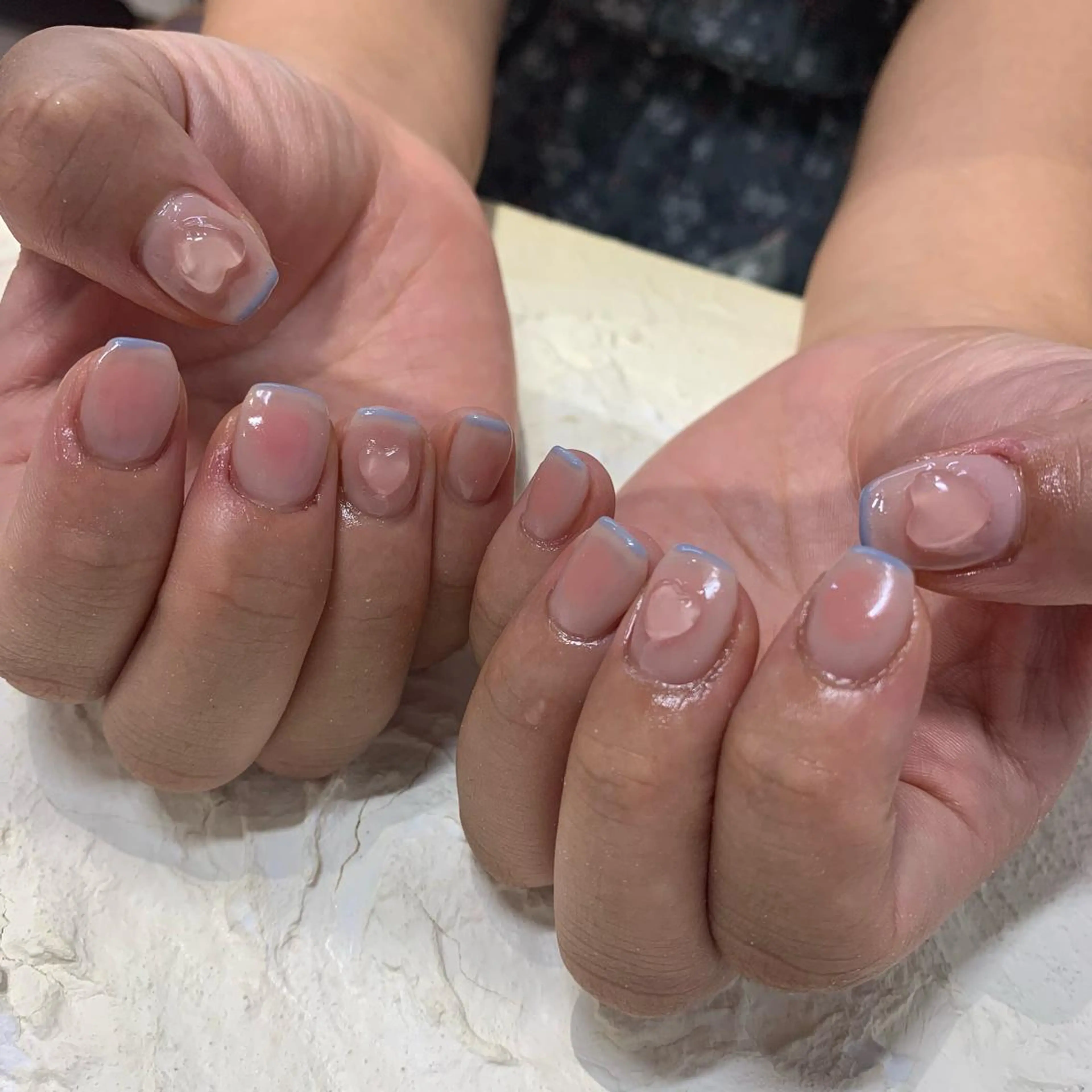 ネイル チークネイル マキノ ユイのネイルデザイン