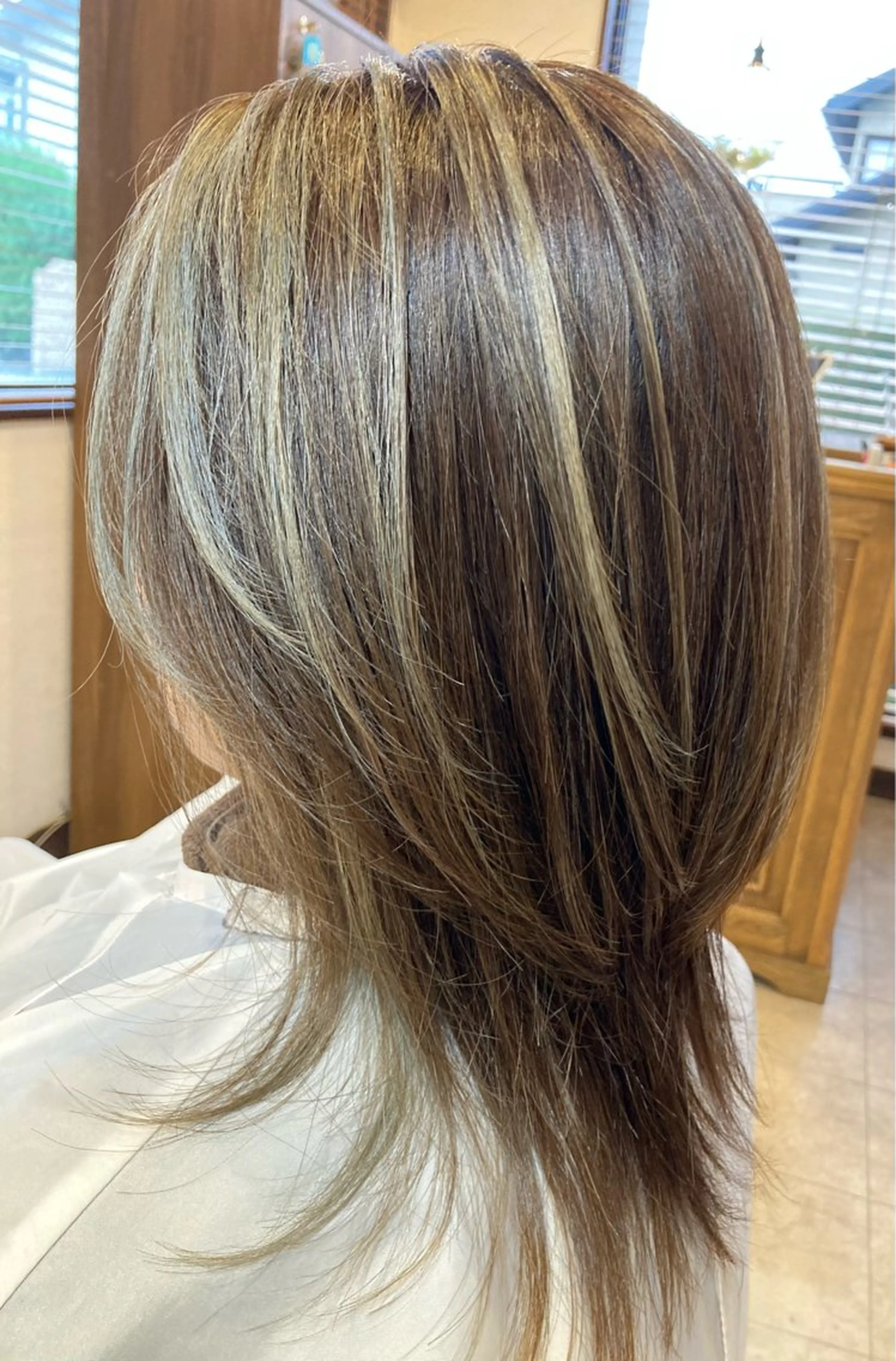 ミディアム カラー ハイライトカラー ハイライト fossette hair&eyeのマツエク・マツパデザイン