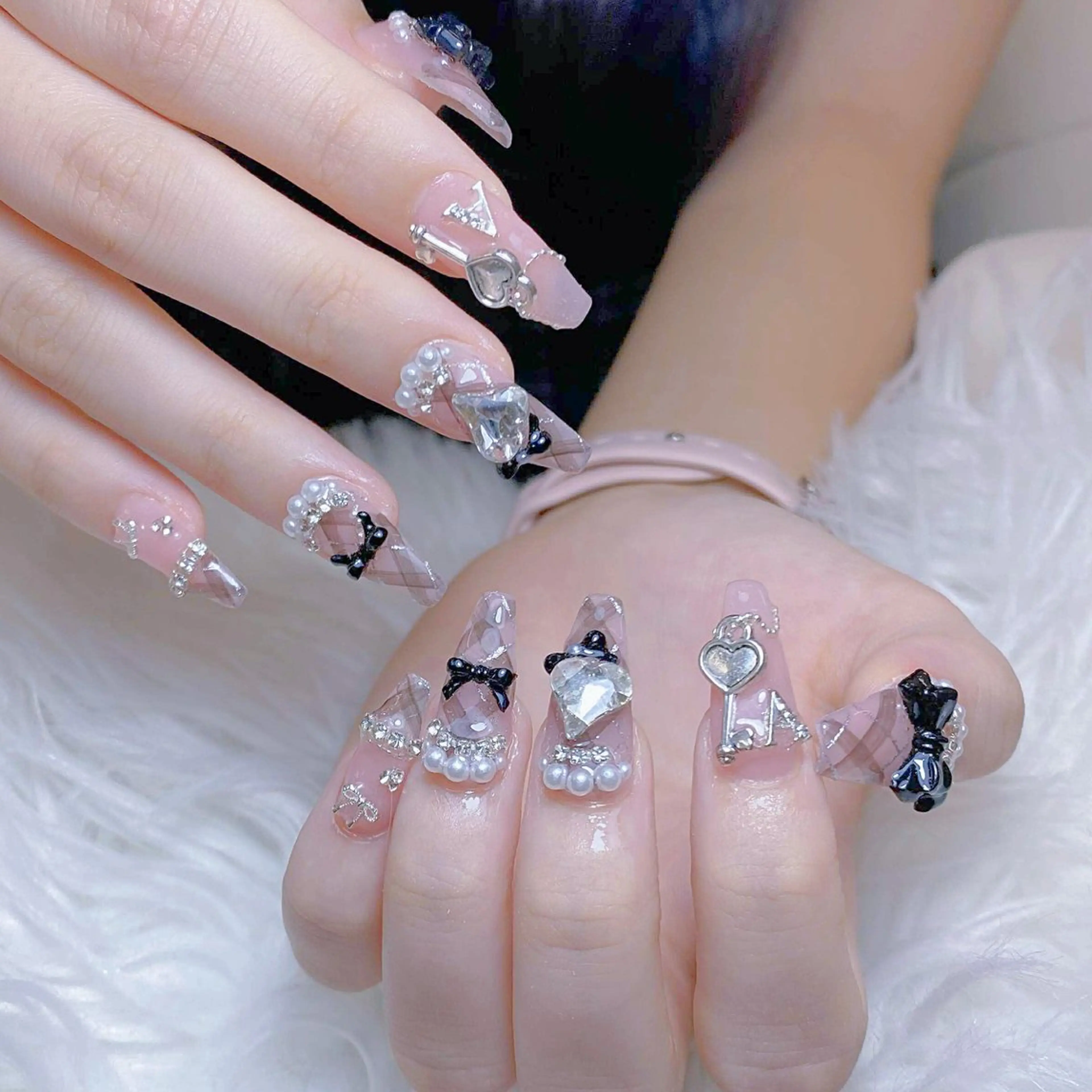 ネイル ハンドネイル ANH NAIL ゴテゴテ専門店💎のネイルデザイン