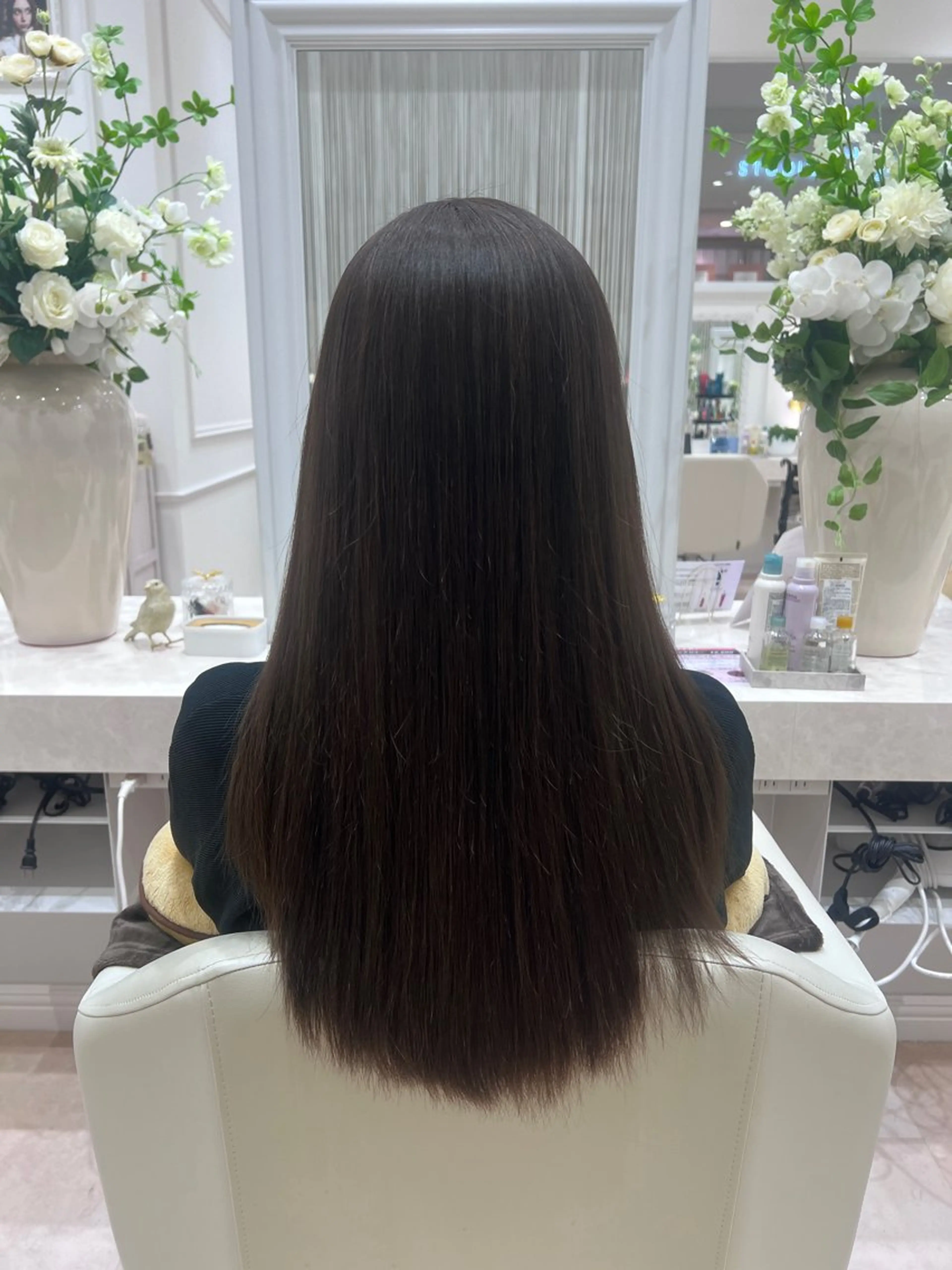 カラー FEERIE 晴海店 荒木優菜のヘアスタイル