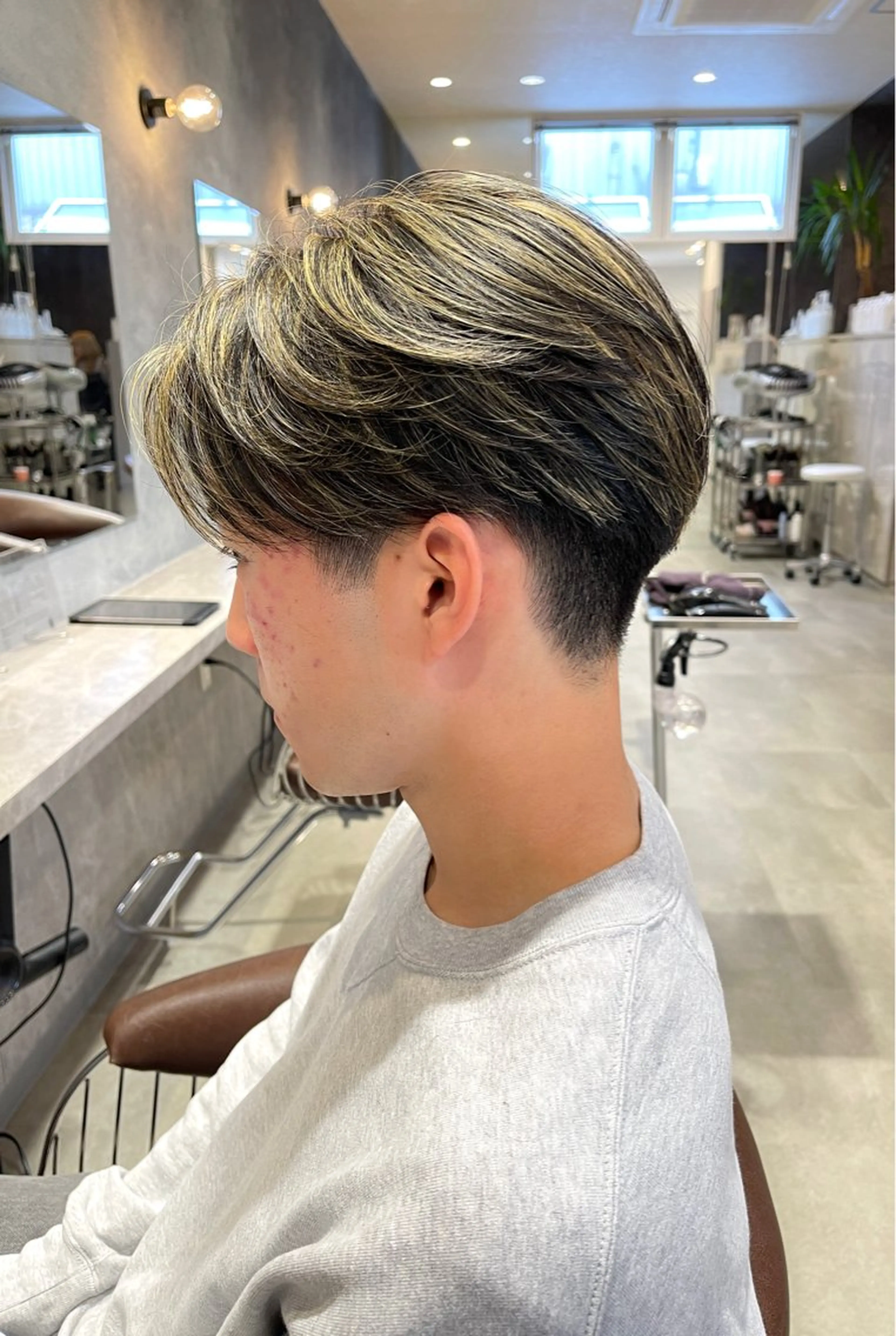 ショート レイヤーカット 川口 颯也のヘアスタイル