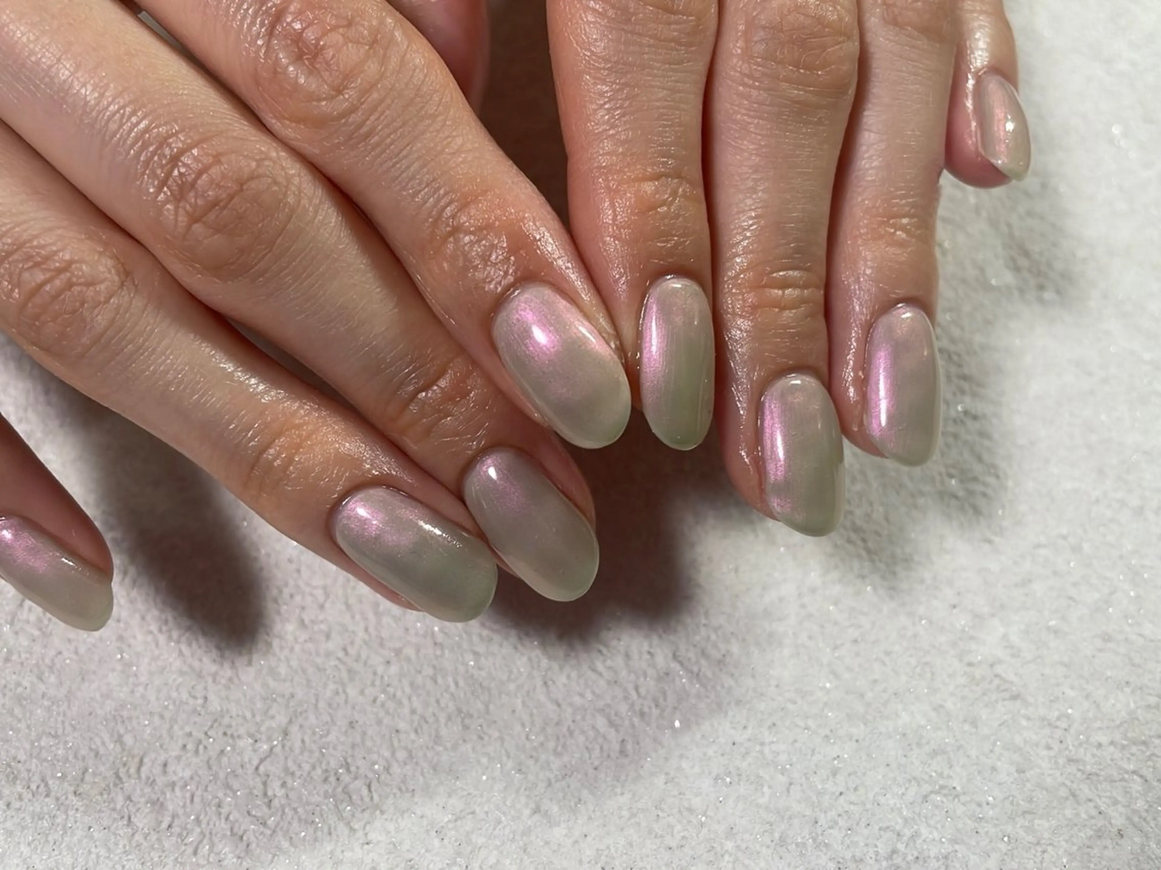 ネイル オーロラネイル フットネイル フレンチネイル ジェルネイル 韓国ネイル ハンドネイル kiki nail &brow二子玉川の眉毛・アイブロウイメージ