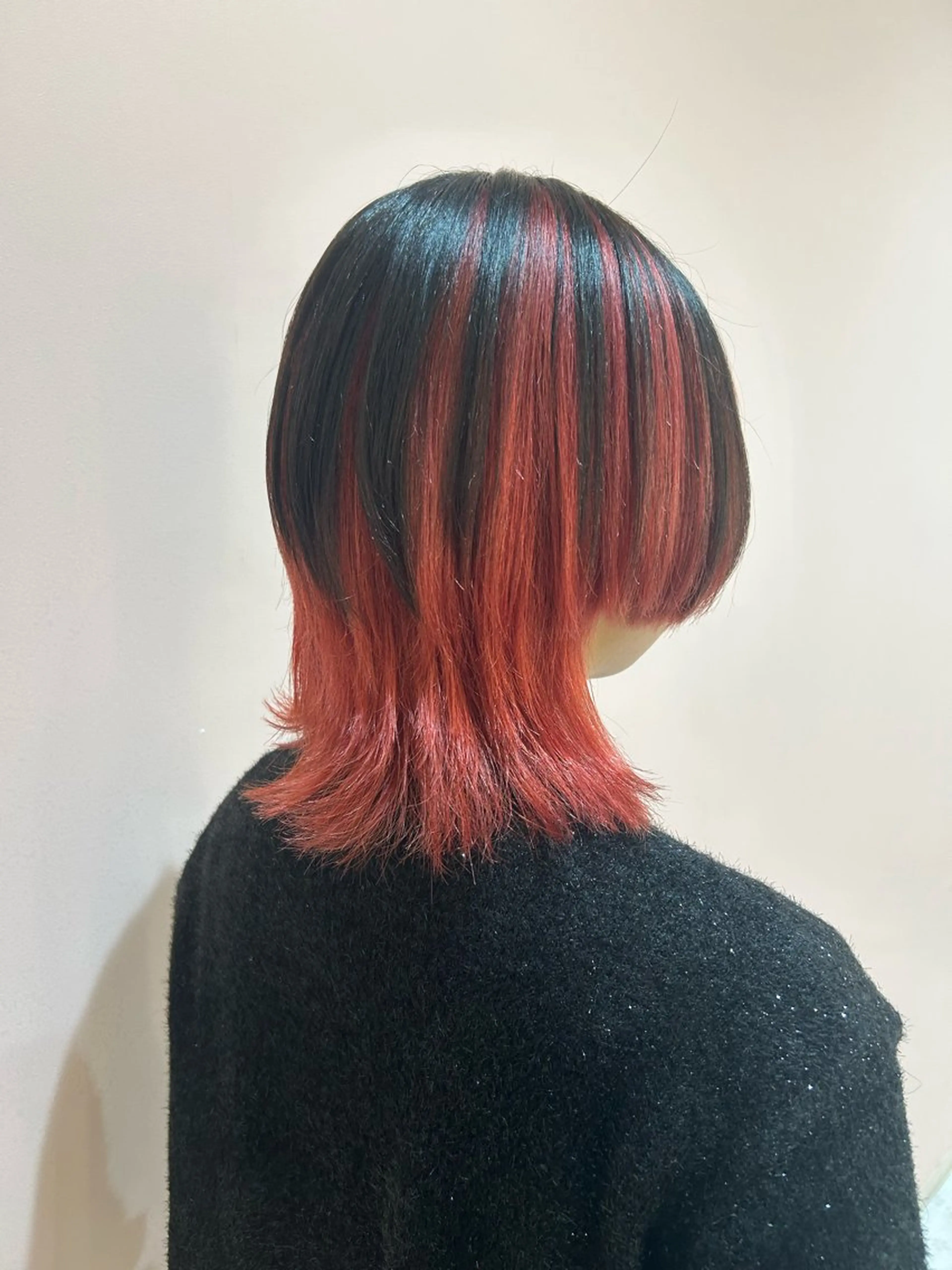 ミディアム カラー Via  京都烏丸所属・RINA/ハイトーン /レイヤー/髪質改善のヘアスタイル