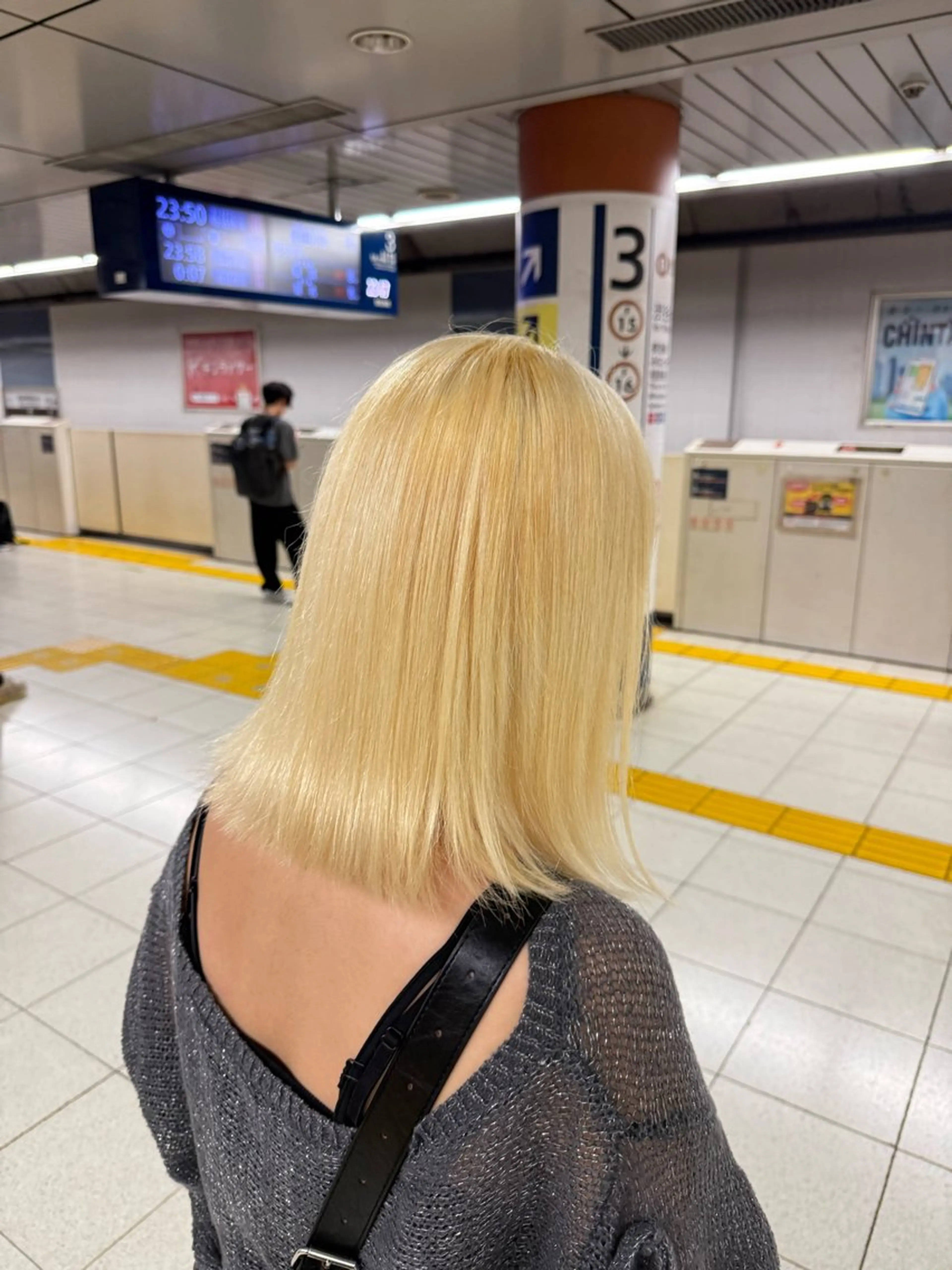 ブリーチ(リタッチのみ)🤍の写真