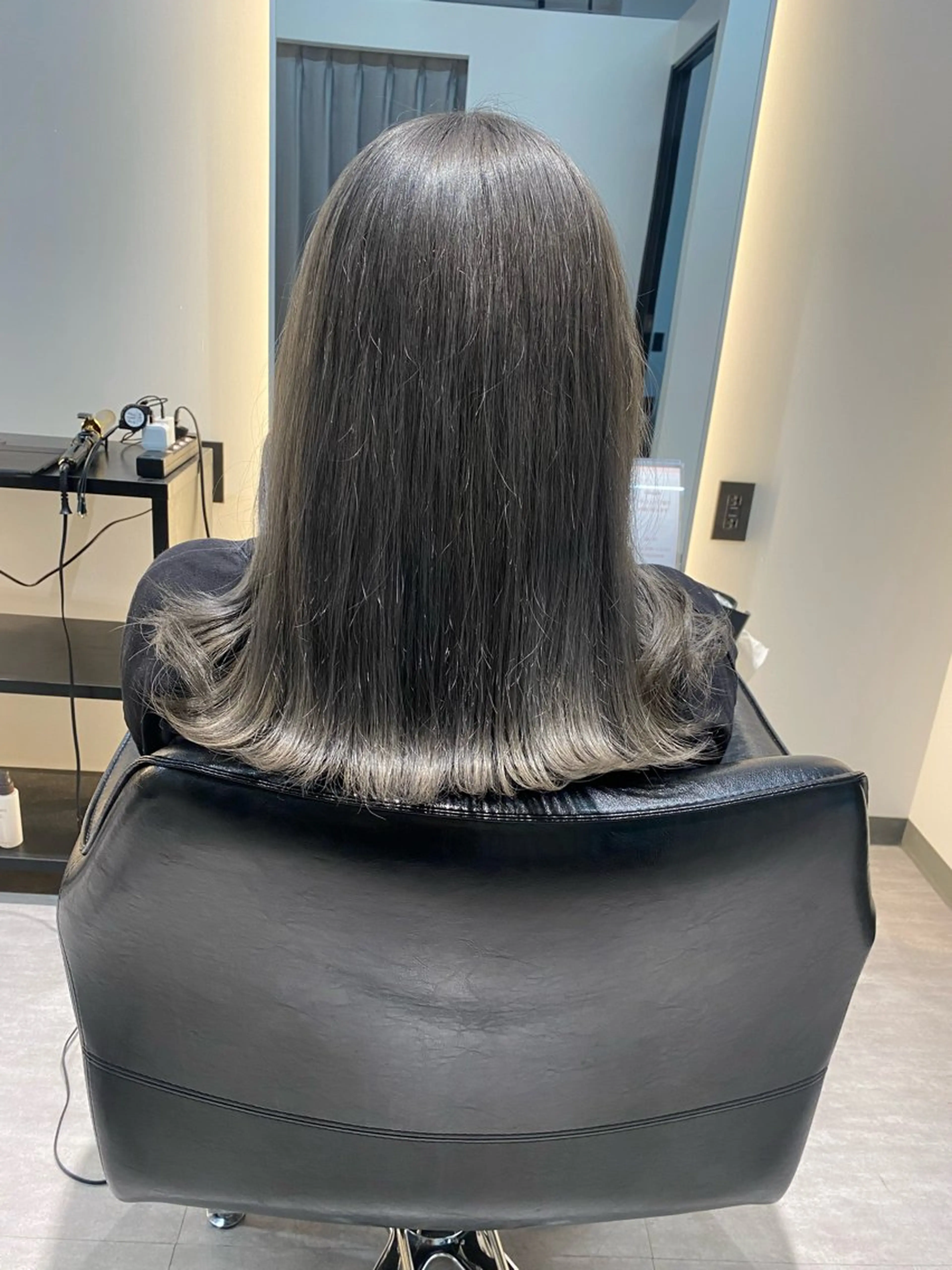 ミディアム 橋本 彩のヘアスタイル