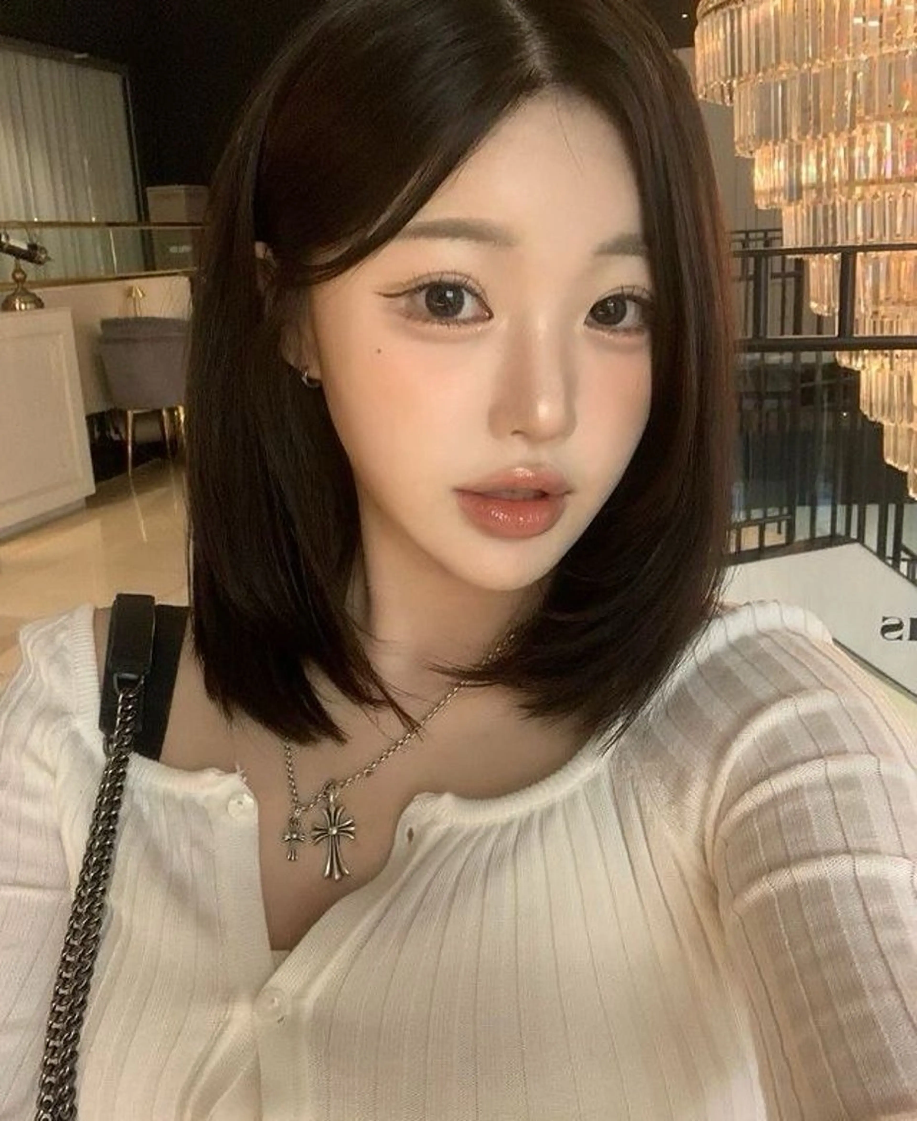 セミロング カラー カット ヘアカラー トリートメント 莉乃/縮毛矯正/髪質 改善/艶カラーのヘアスタイル