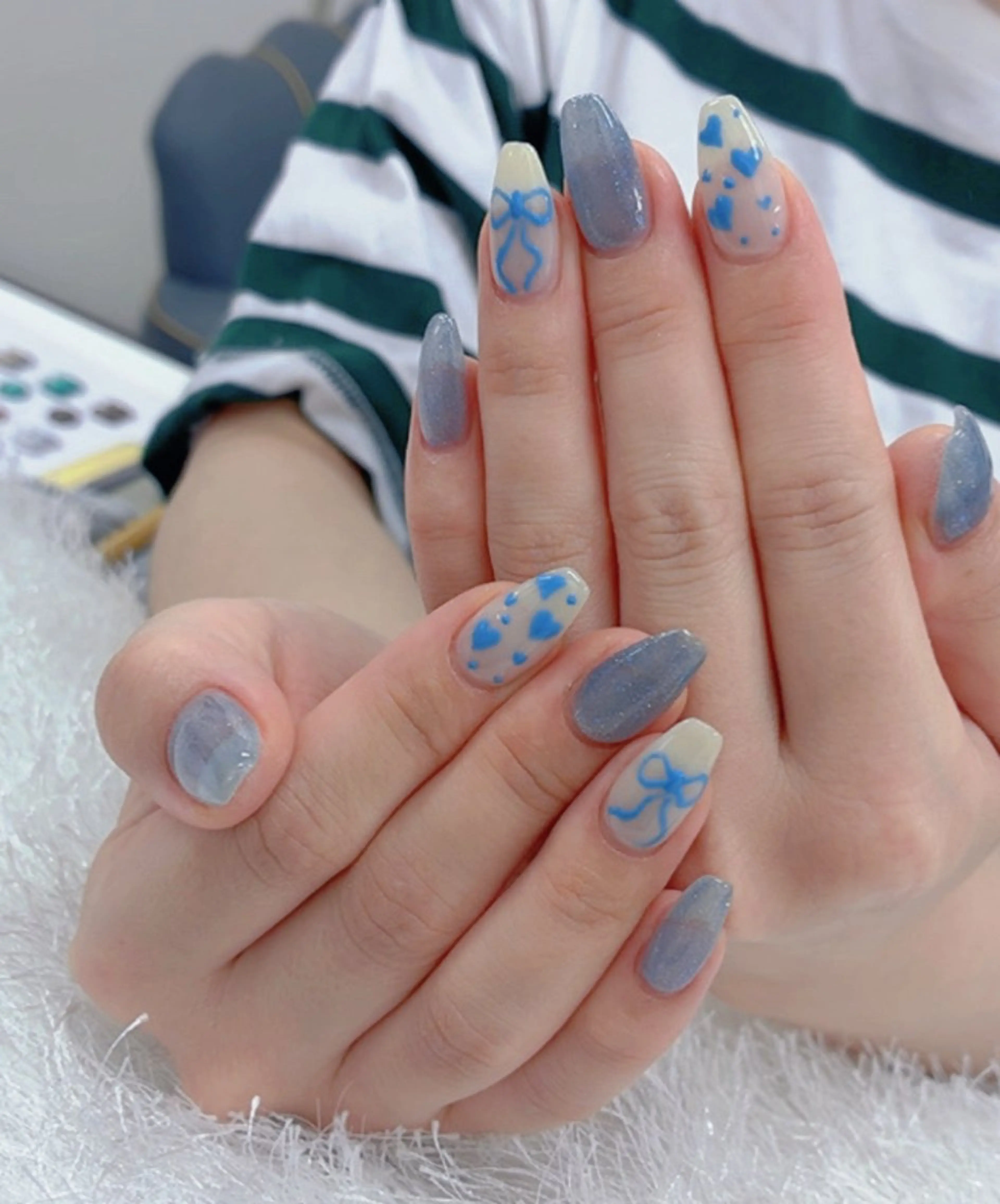 ネイル ハンドネイル 佐藤 依娜のネイルデザイン