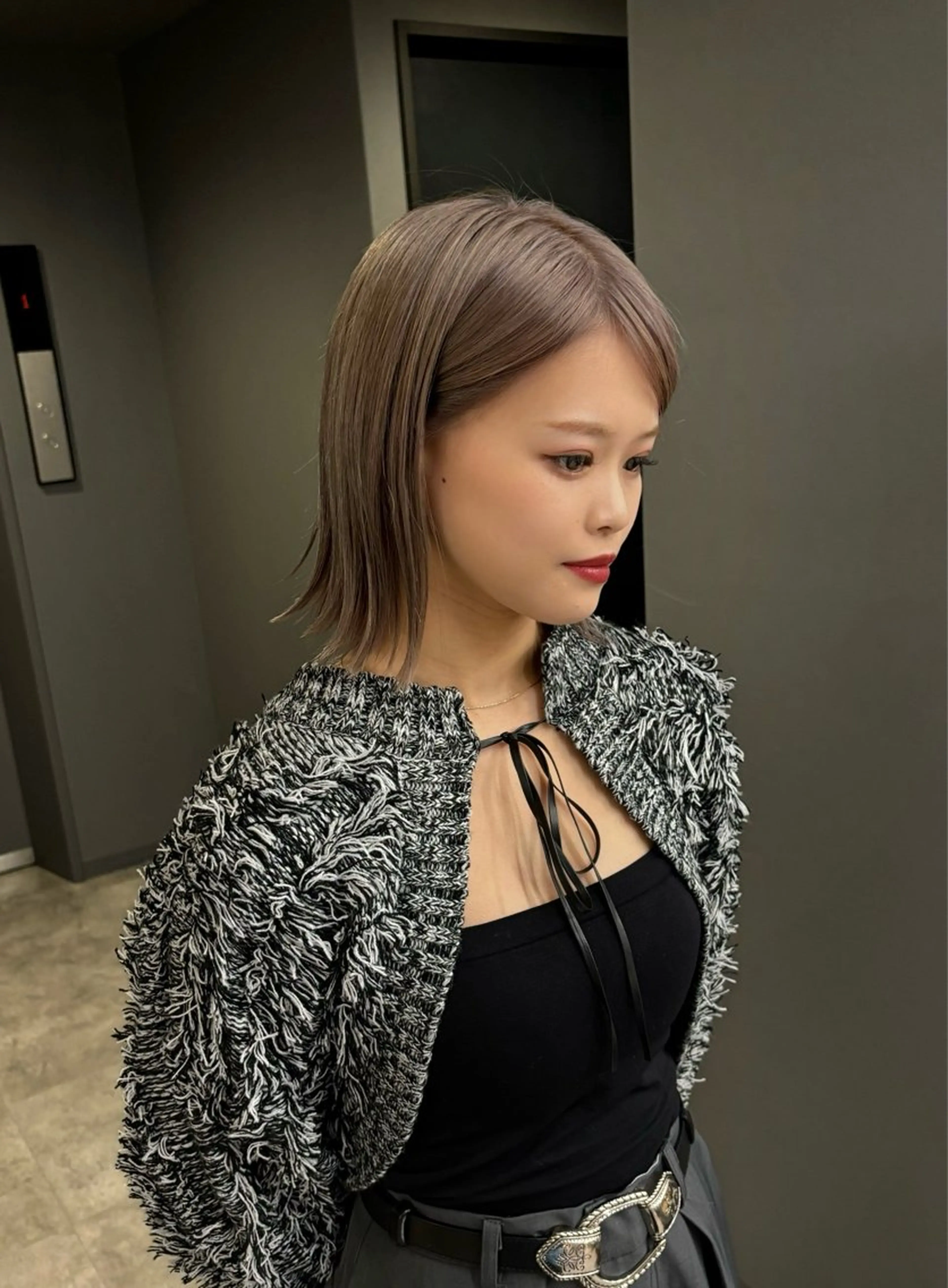 ミディアム ボブ 重里 瑠花のヘアスタイル