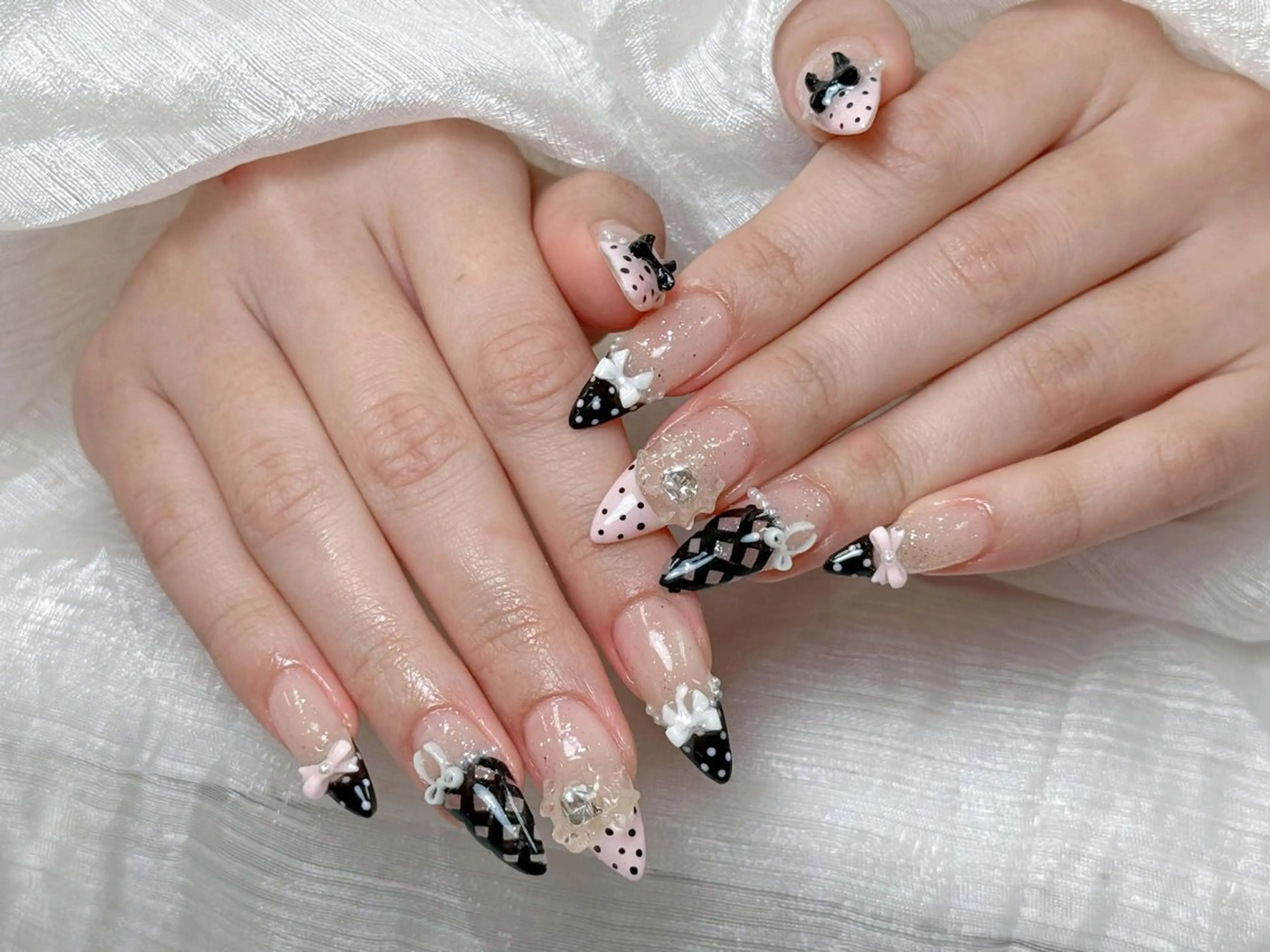 ネイル アートネイル ジェルネイル ネイルチップ ハンドネイル Jenn Nail Salonのネイルデザイン