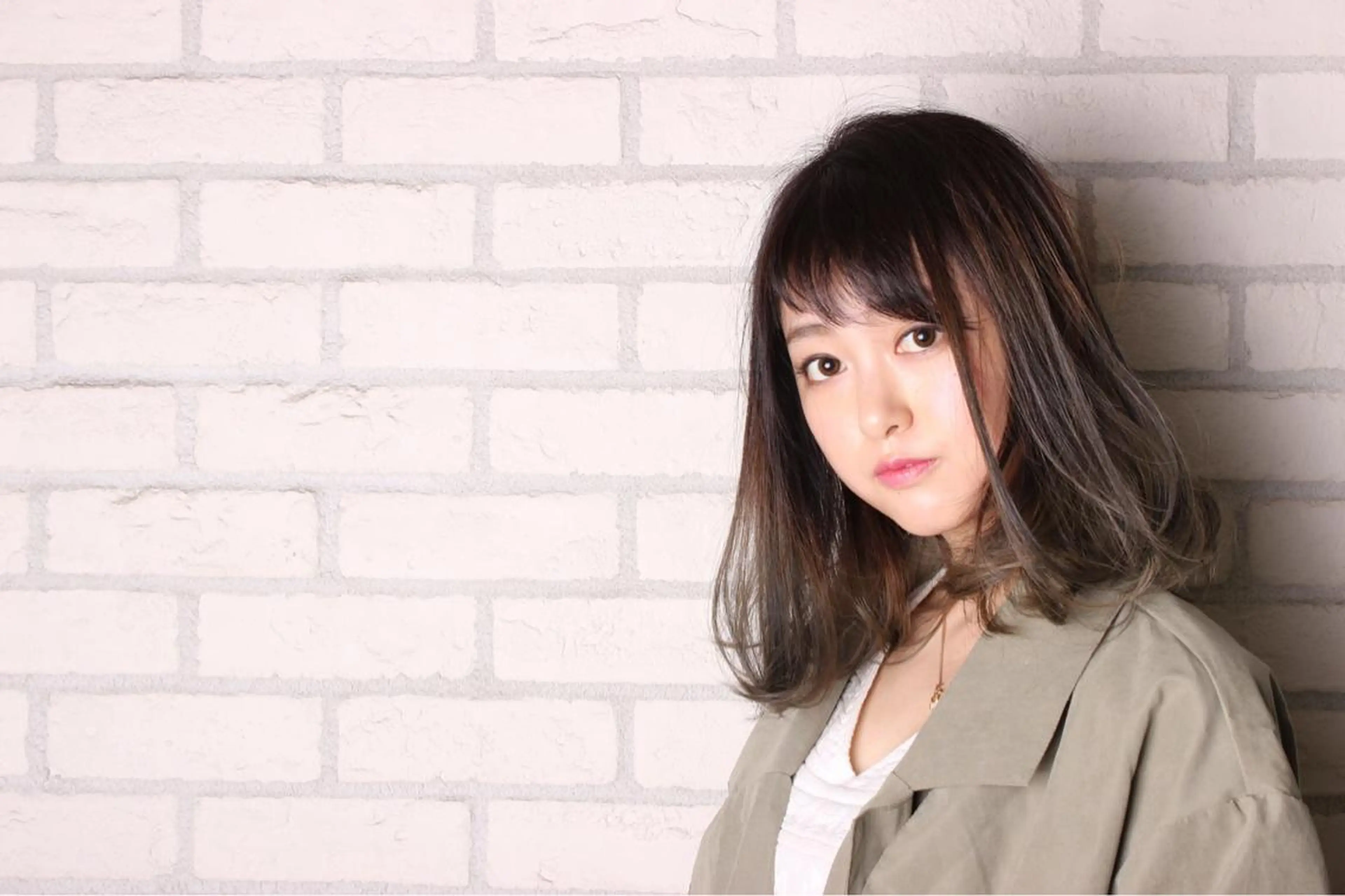 ミディアム カラー パーマ 水原 恵莉香のヘアスタイル