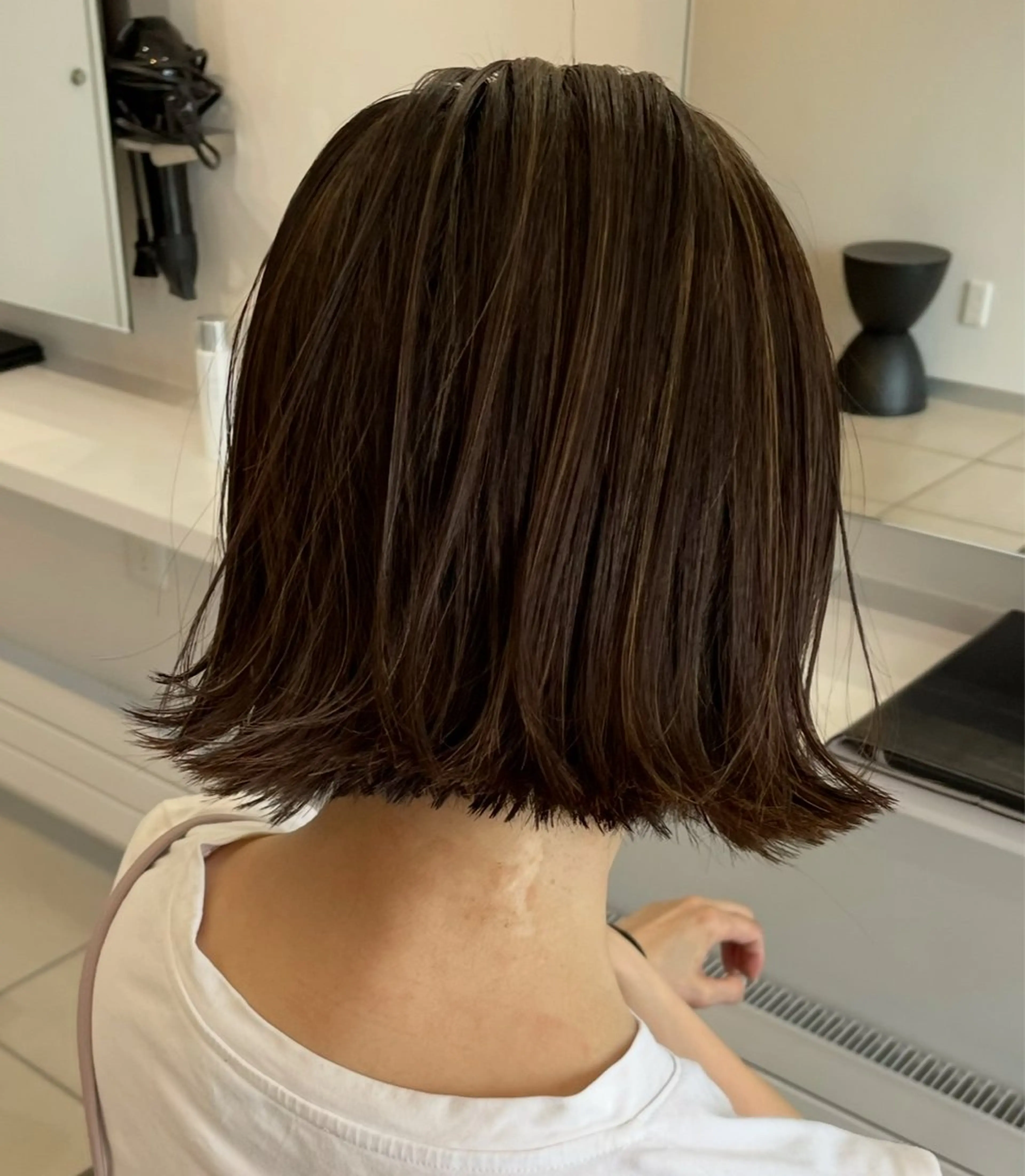 ショート ハイライト カット ヘアカラー 白岩 良子のヘアスタイル