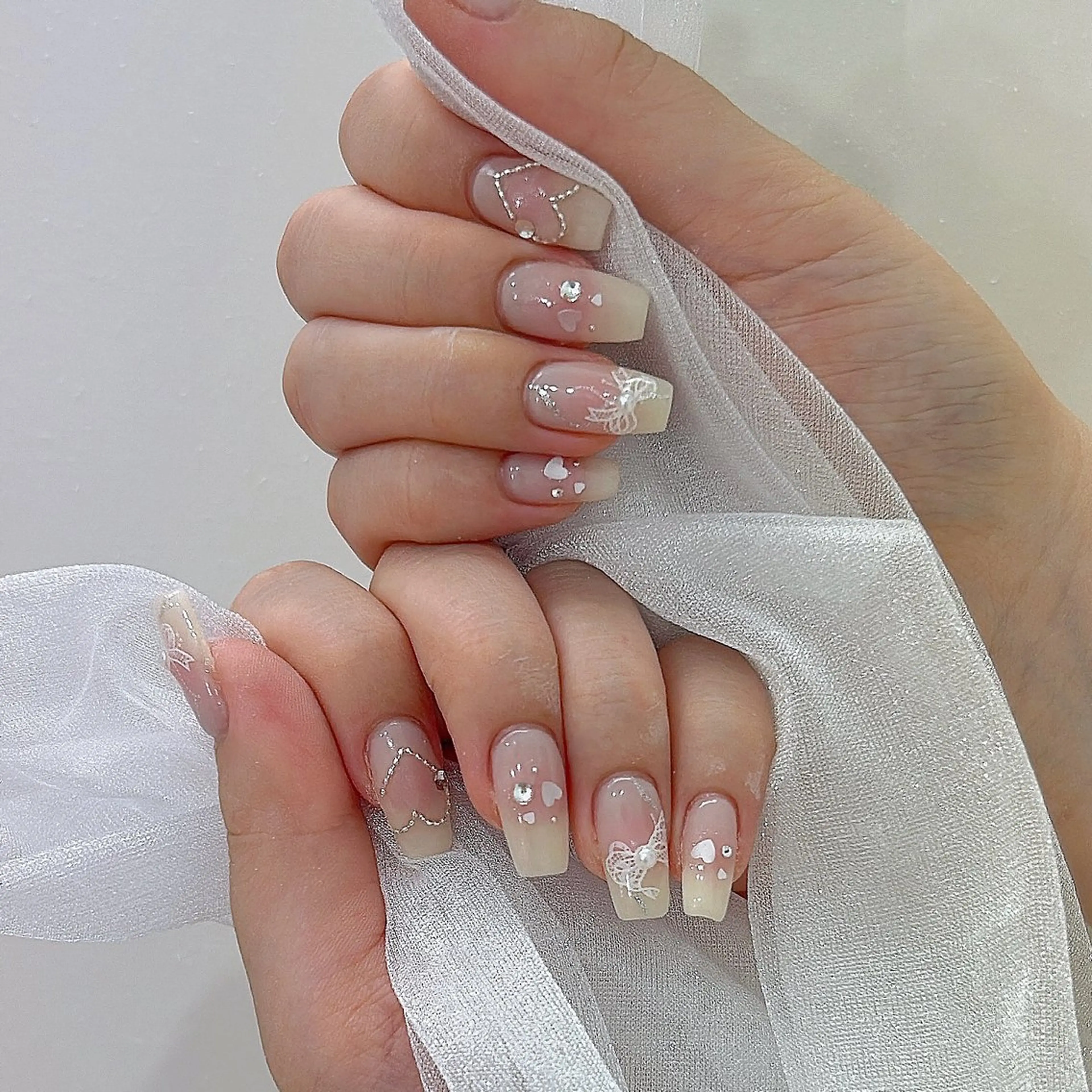 ネイル ハンドネイル . Natsumiのネイルデザイン