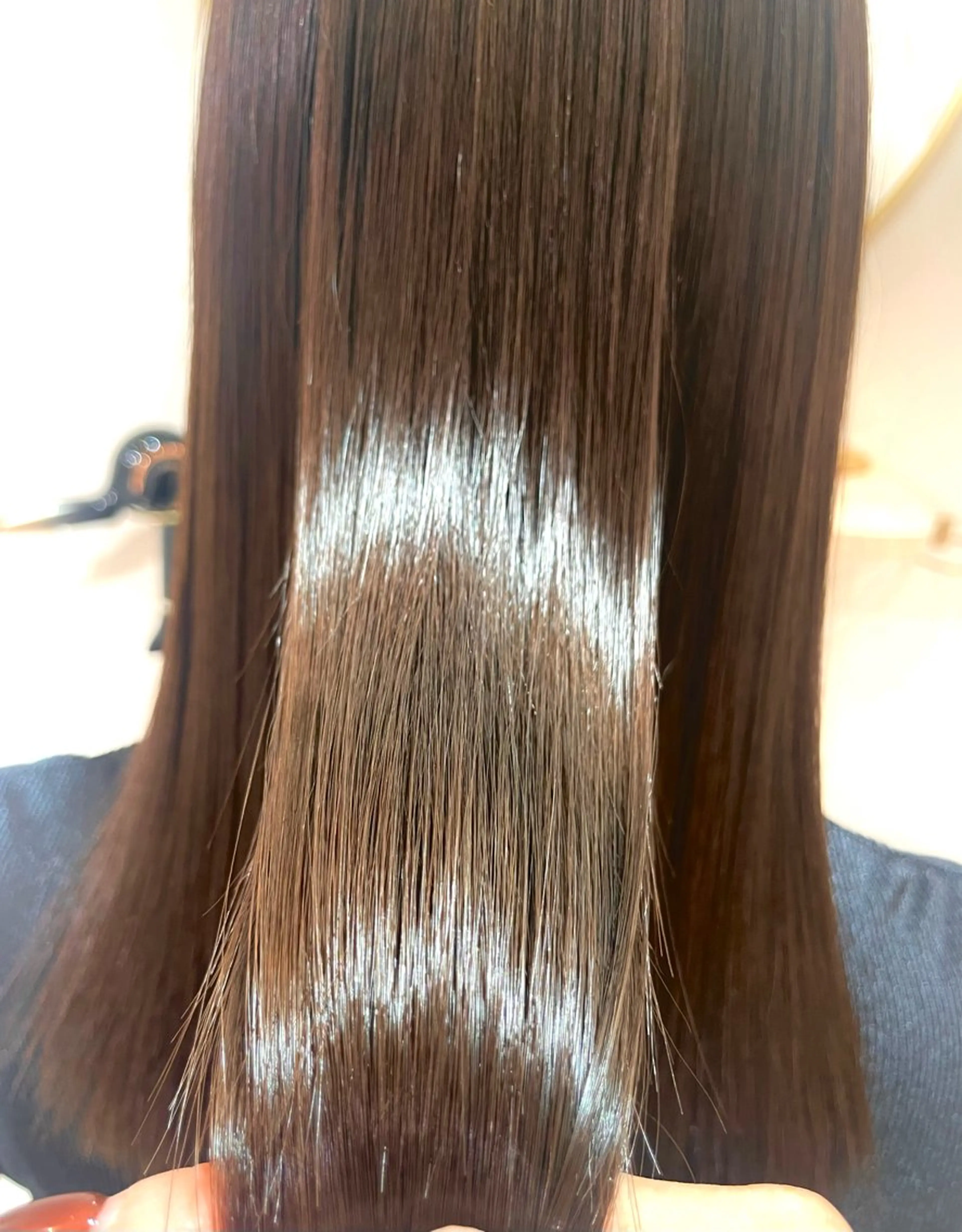 ロング パーマ ストレートパーマ 目見田 茜のヘアスタイル