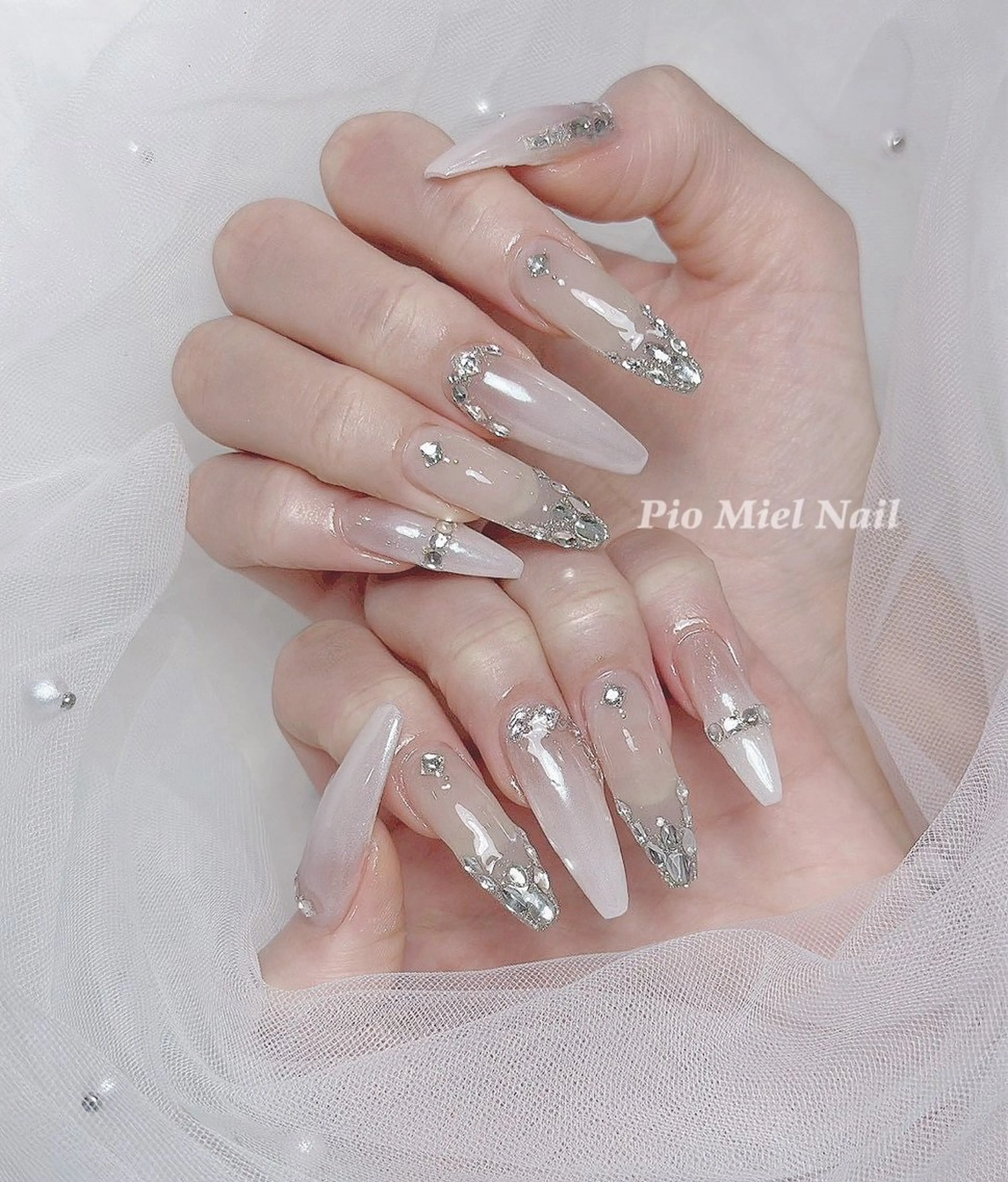 ネイル ハンドネイル HANA 長さだしのネイルデザイン