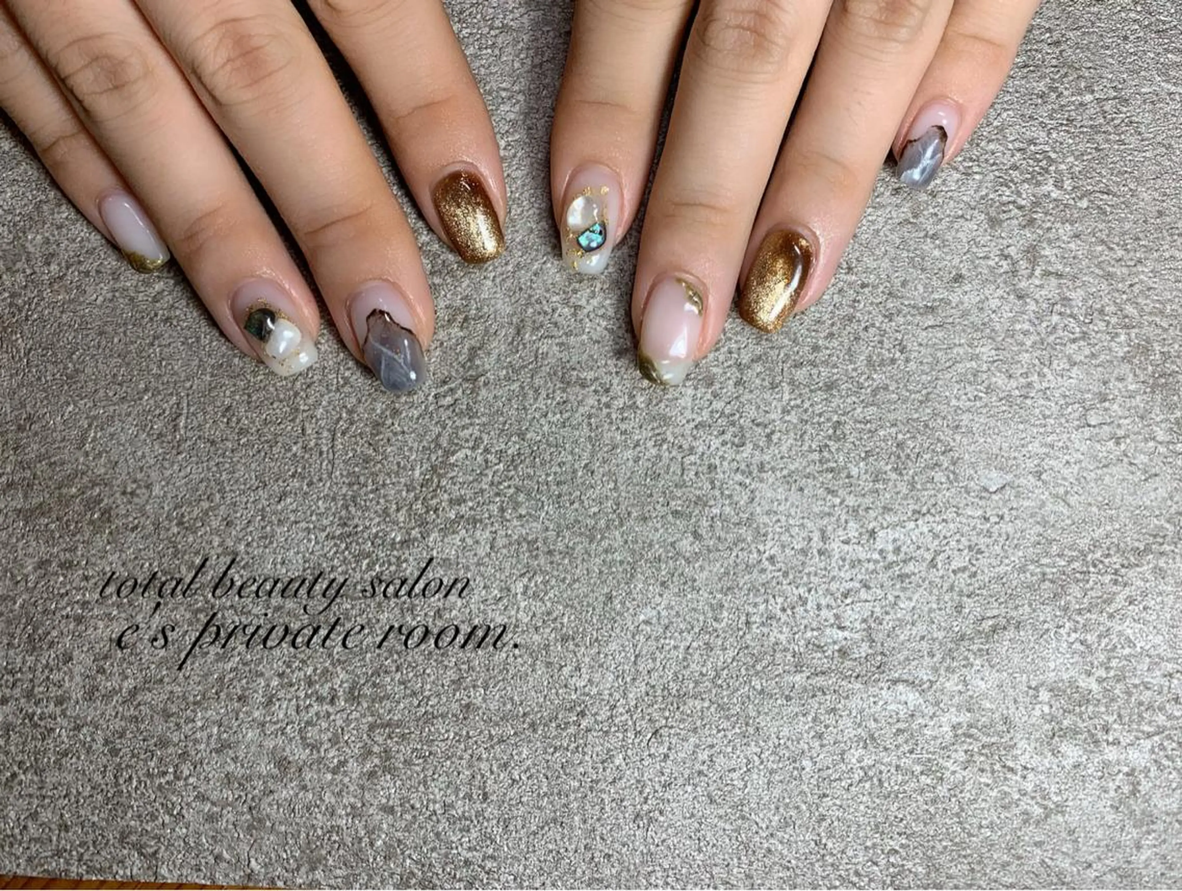 ネイル LAVISH nail salonのネイルデザイン