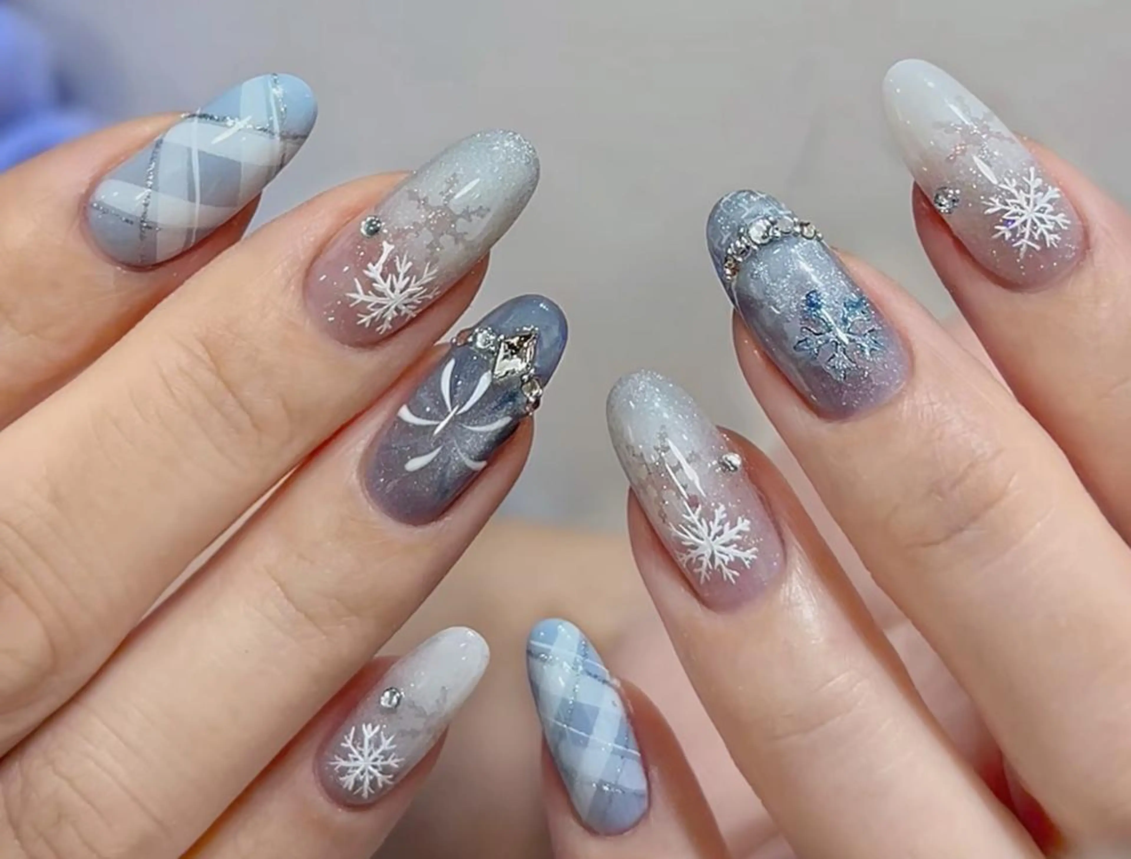 ネイル ハンドネイル エリ🫧 nail池袋東口のネイルデザイン