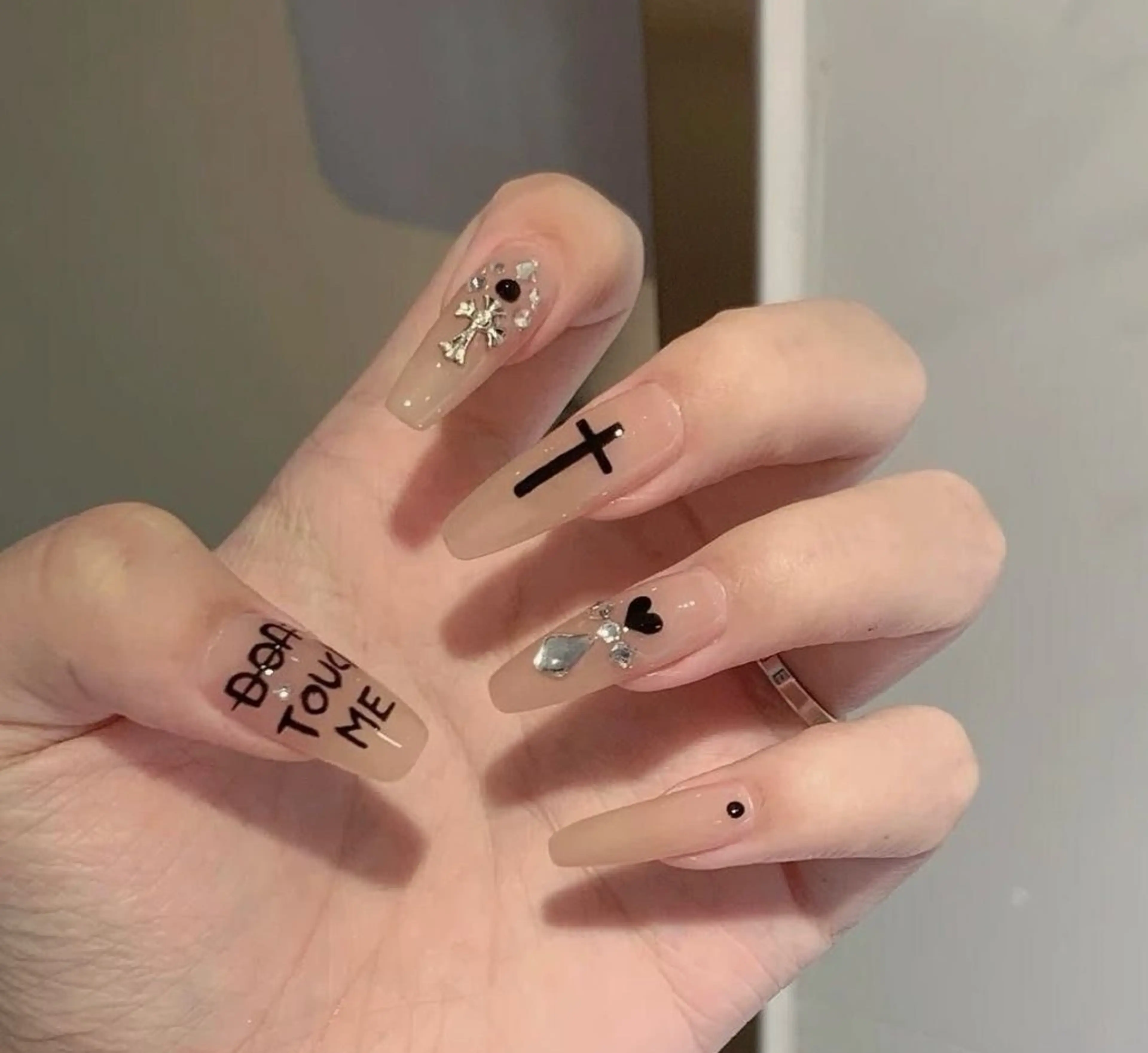 ネイル 韓国ネイル 持ち込み ネイルチップ ハンドネイル RINN ANA.CHUOのネイルデザイン