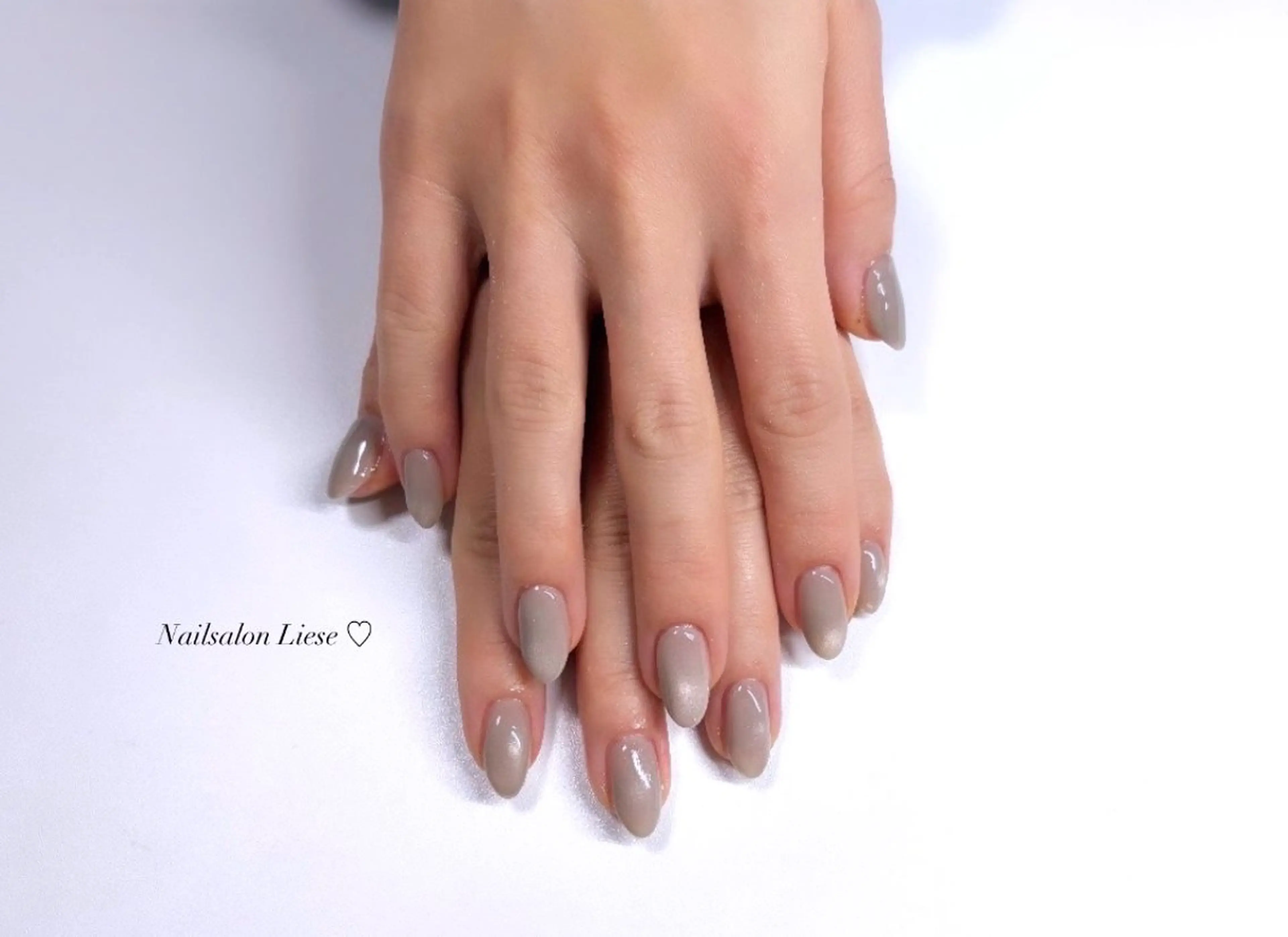 ネイル ハンドネイル 𝐋𝐢𝐞𝐬𝐞 𝐘𝐔𝐈のネイルデザイン