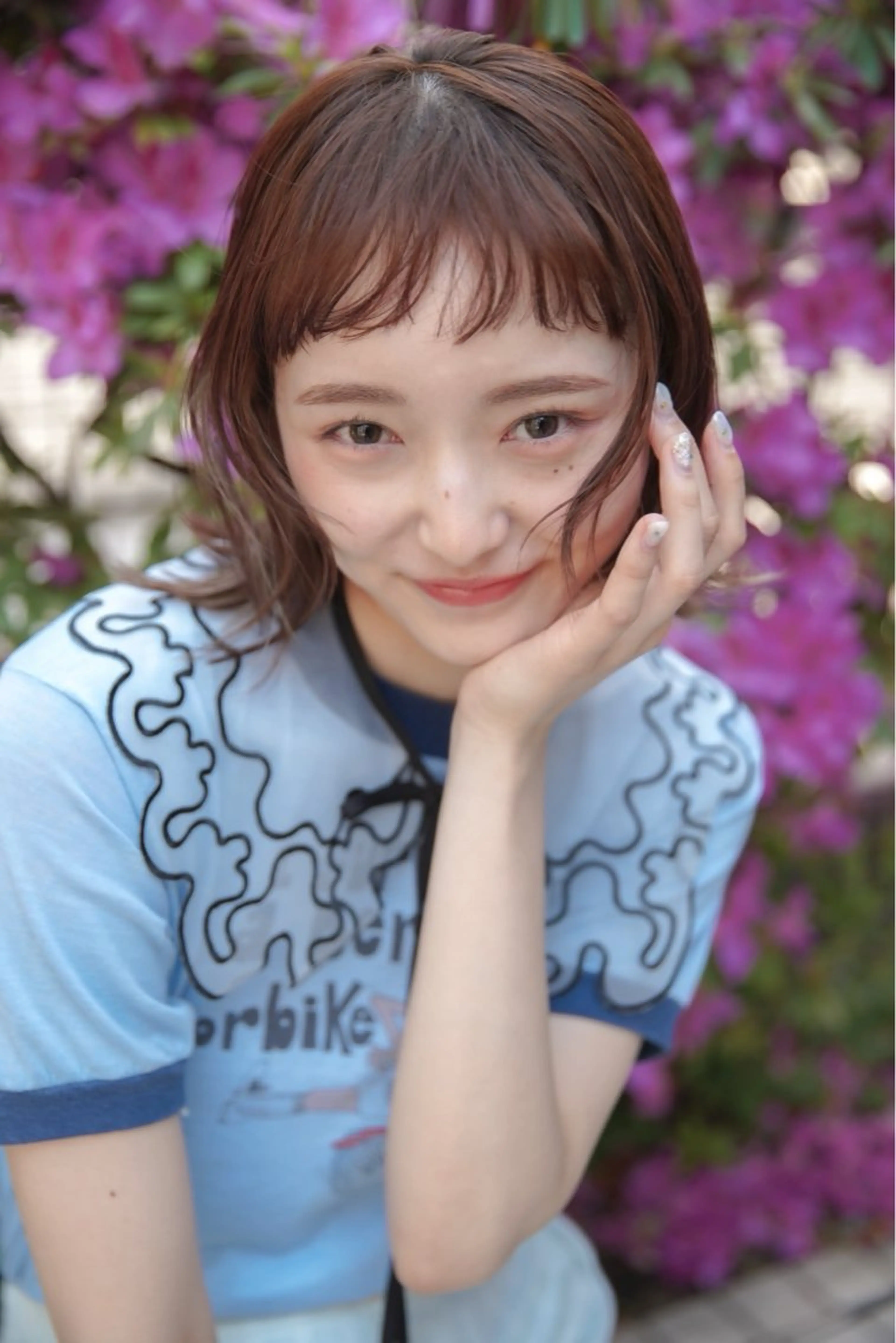 ミディアム カラー インナーカラー ズミ/垢抜けレイヤー 🦖透明感カラーのヘアスタイル