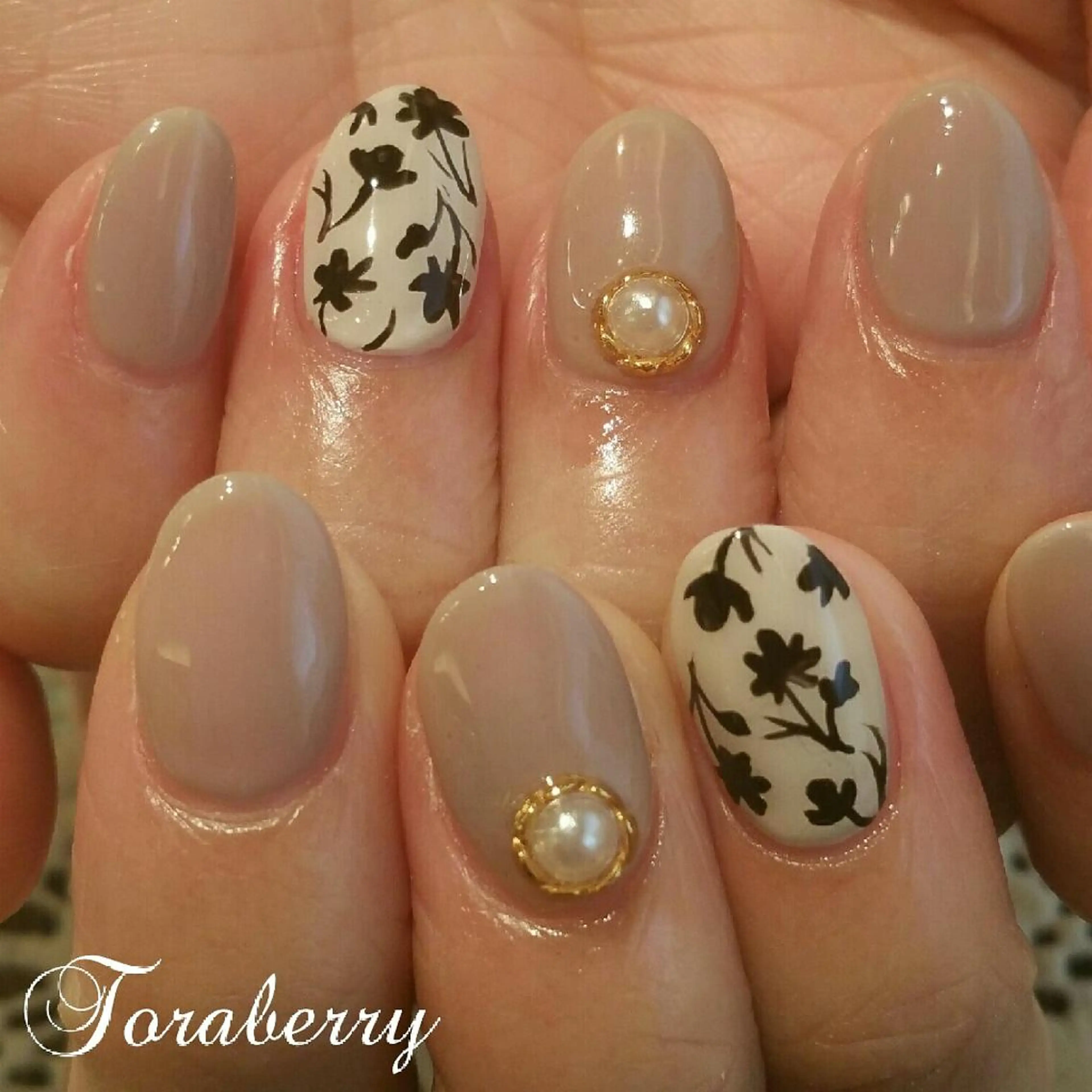 ネイル ネイリスト なつみのネイルデザイン