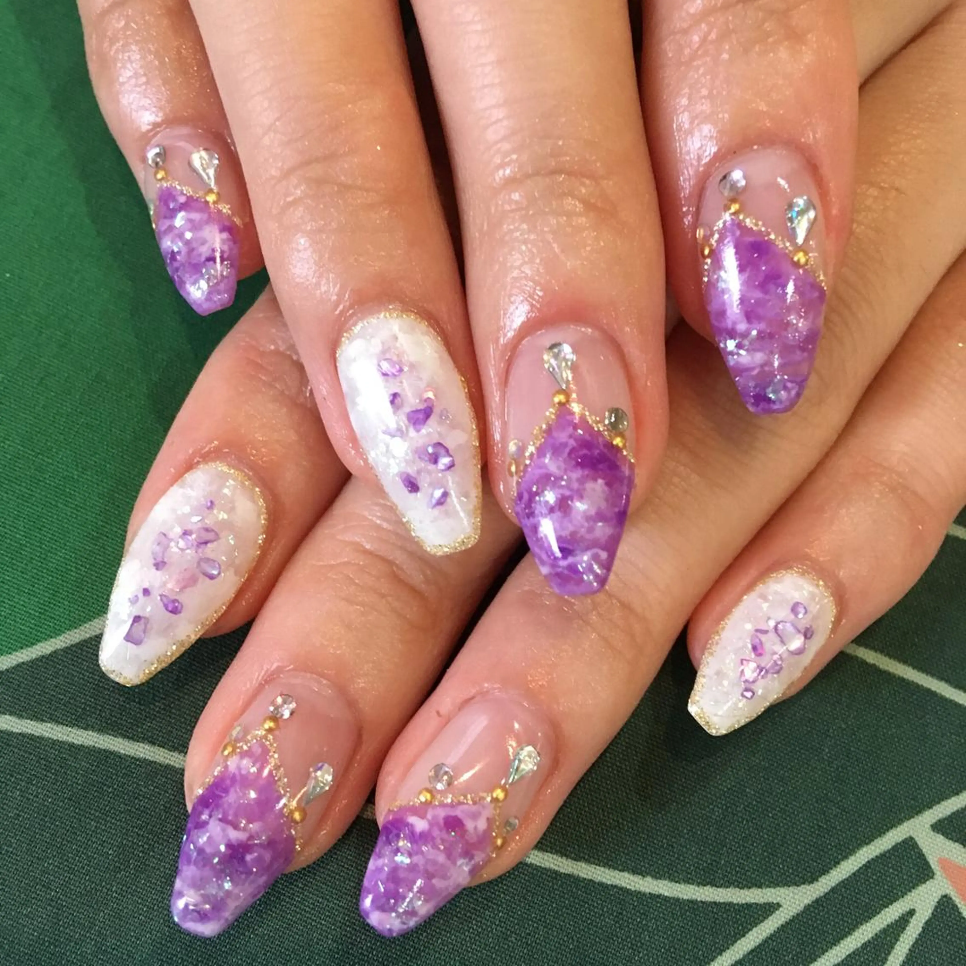 ネイル 🦋izmon nailstudioのネイルデザイン