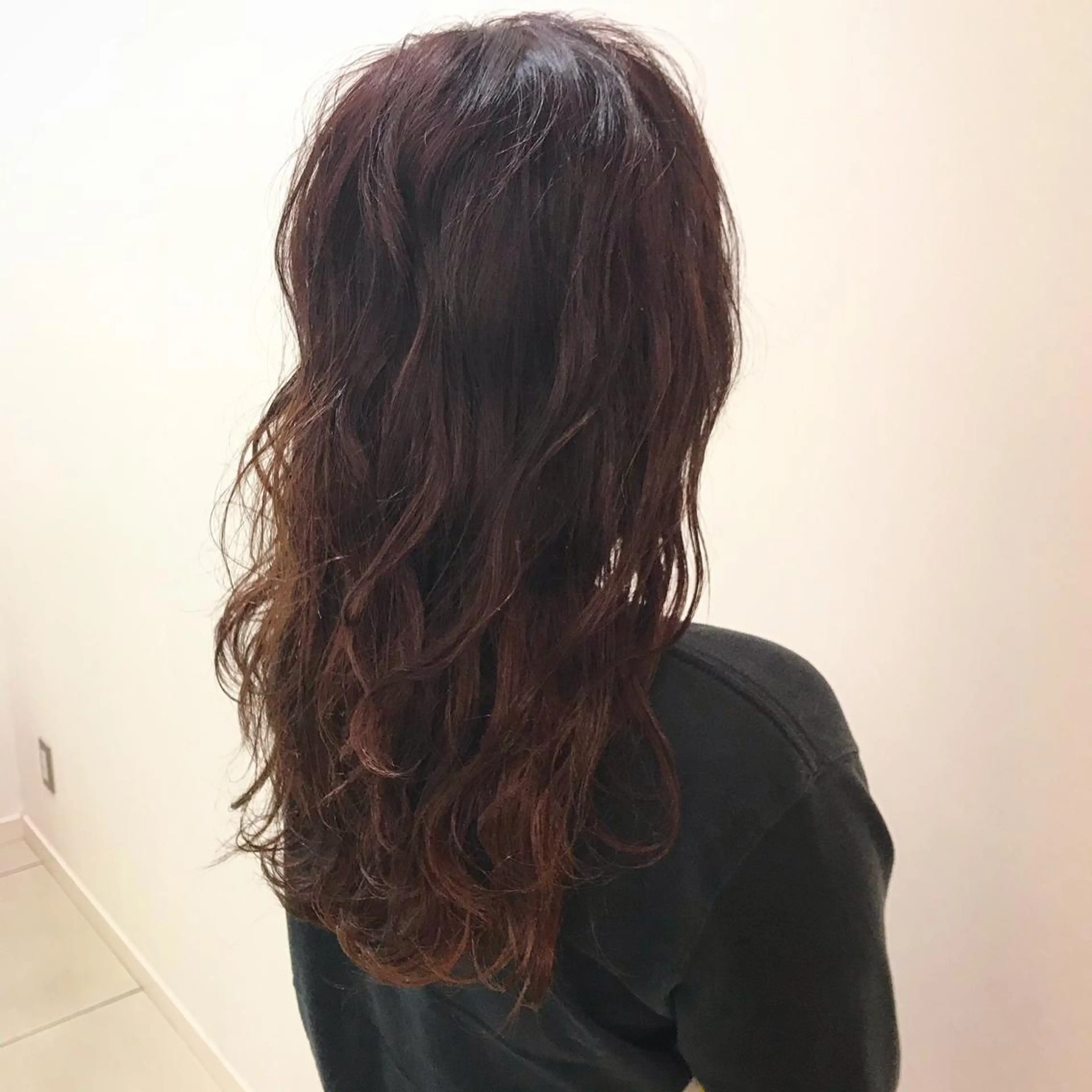 セミロング カラー ヘアアレンジ レッドカラー LATTAN COSITU所属・店長 大方康暉のヘアスタイル