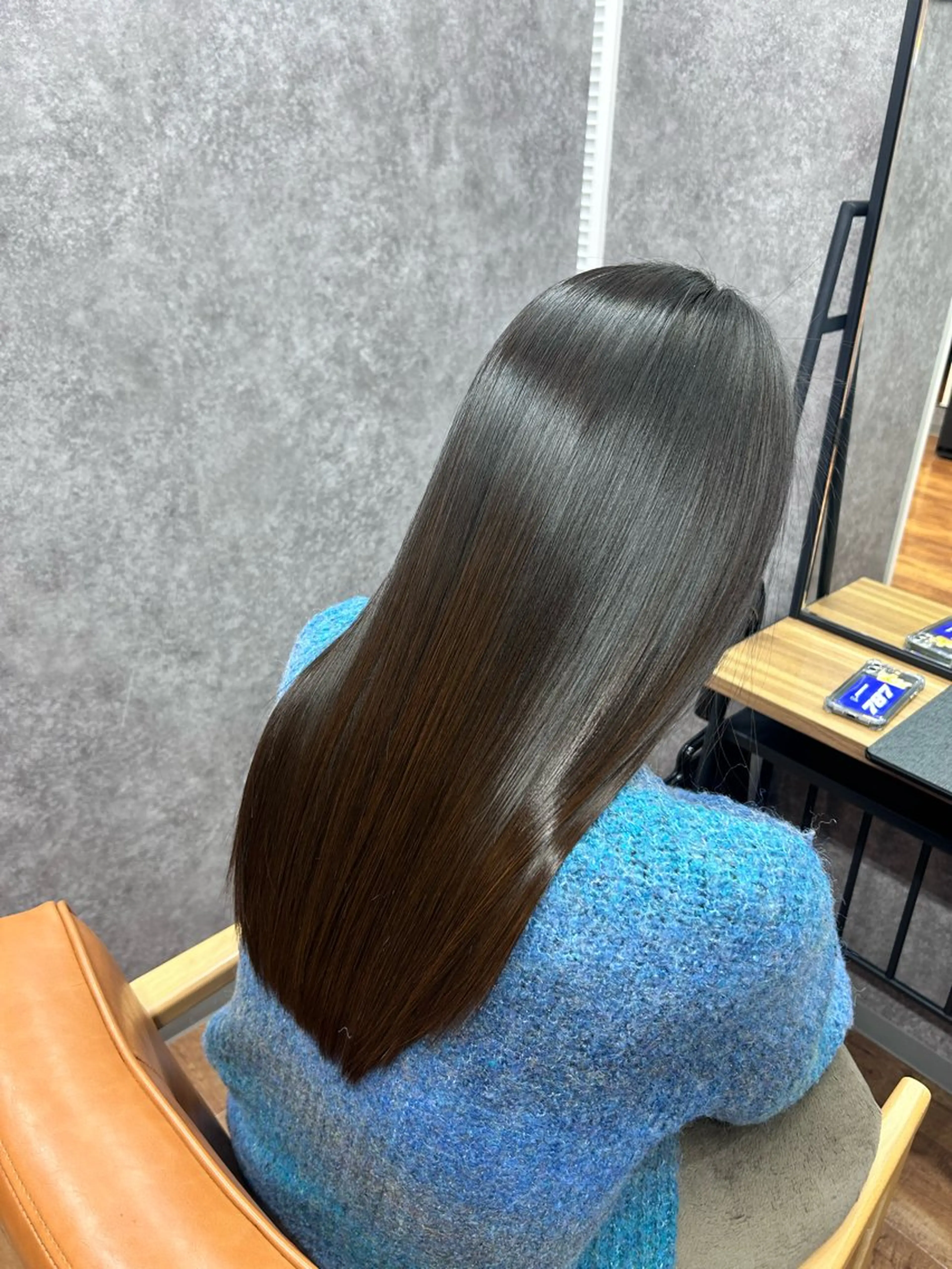 【平日限定🕊️】地毛風ストレート＋毛先カット＋トリートメント🍂✨の写真